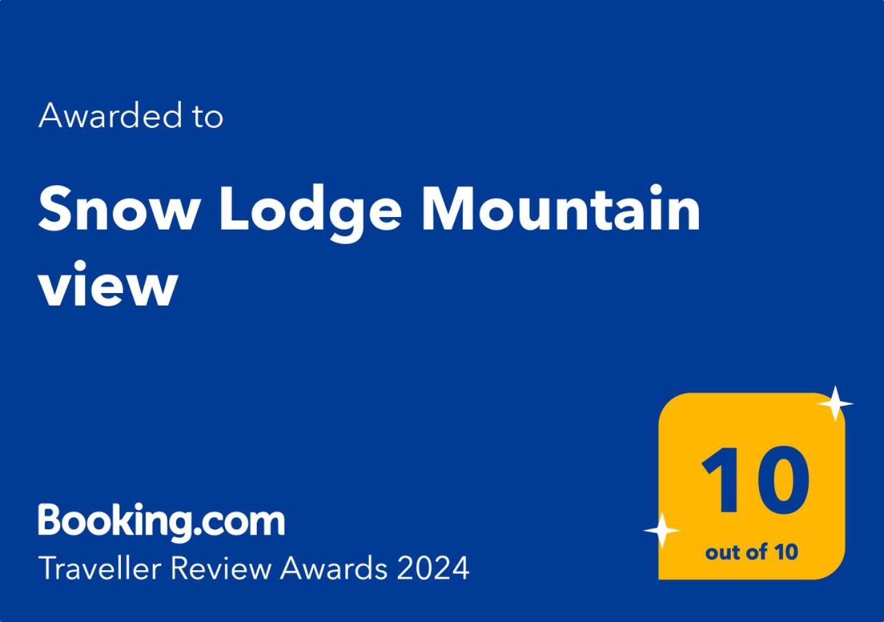 Snow Lodge Mountain view