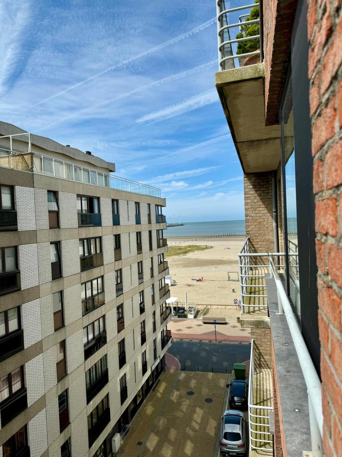Ruim appartement met 3 slaapkamers naast het strand