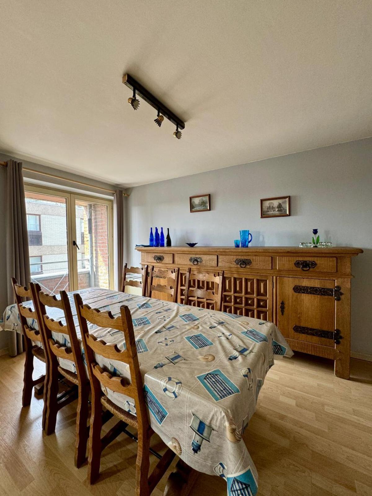 Ruim appartement met 3 slaapkamers naast het strand