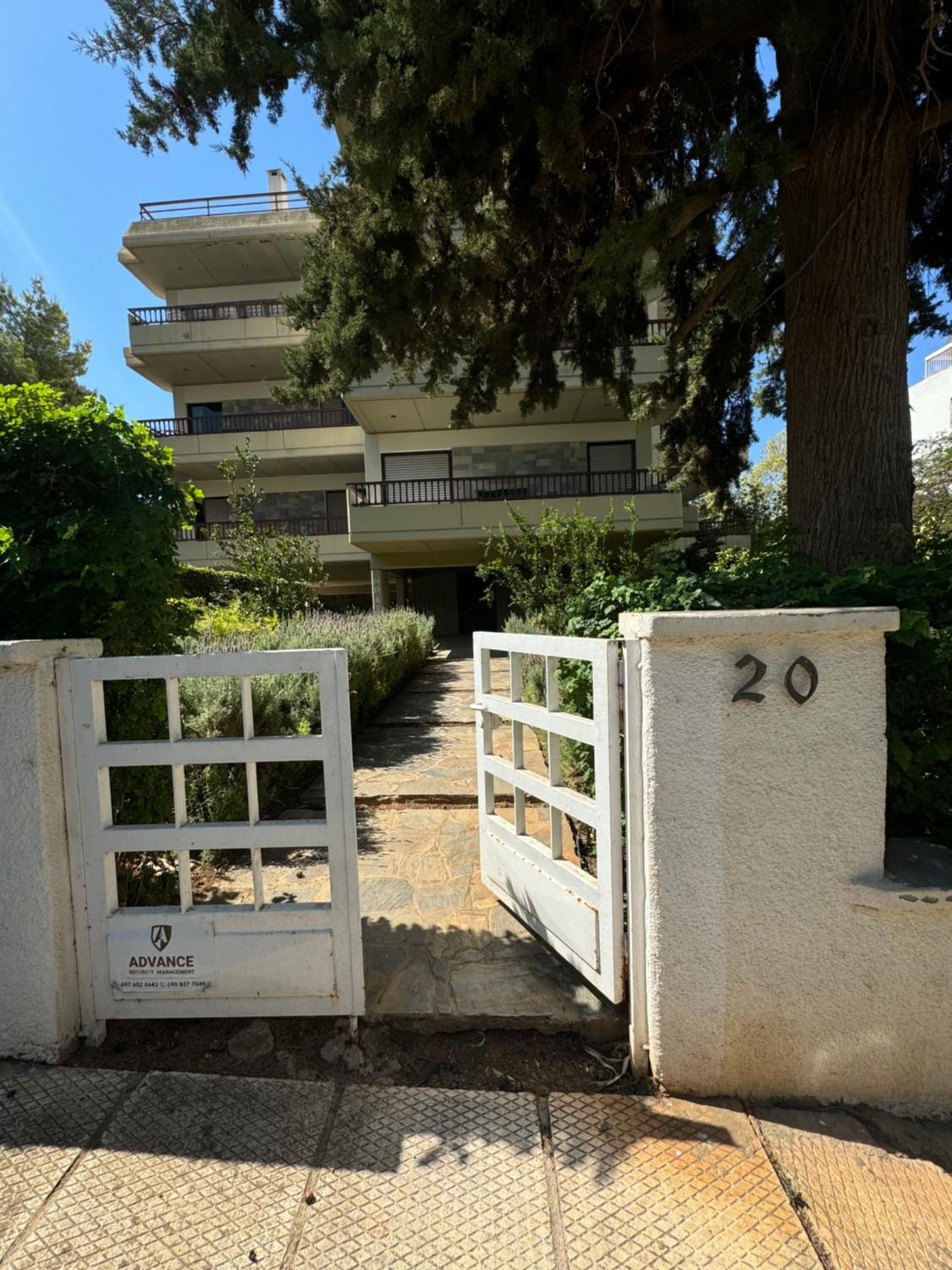 The rock view apartment
