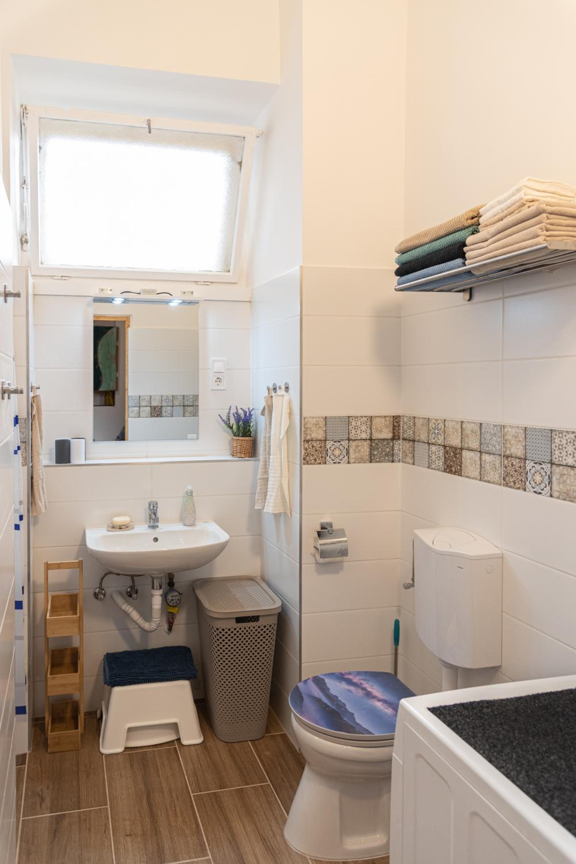 Viol ApARTment