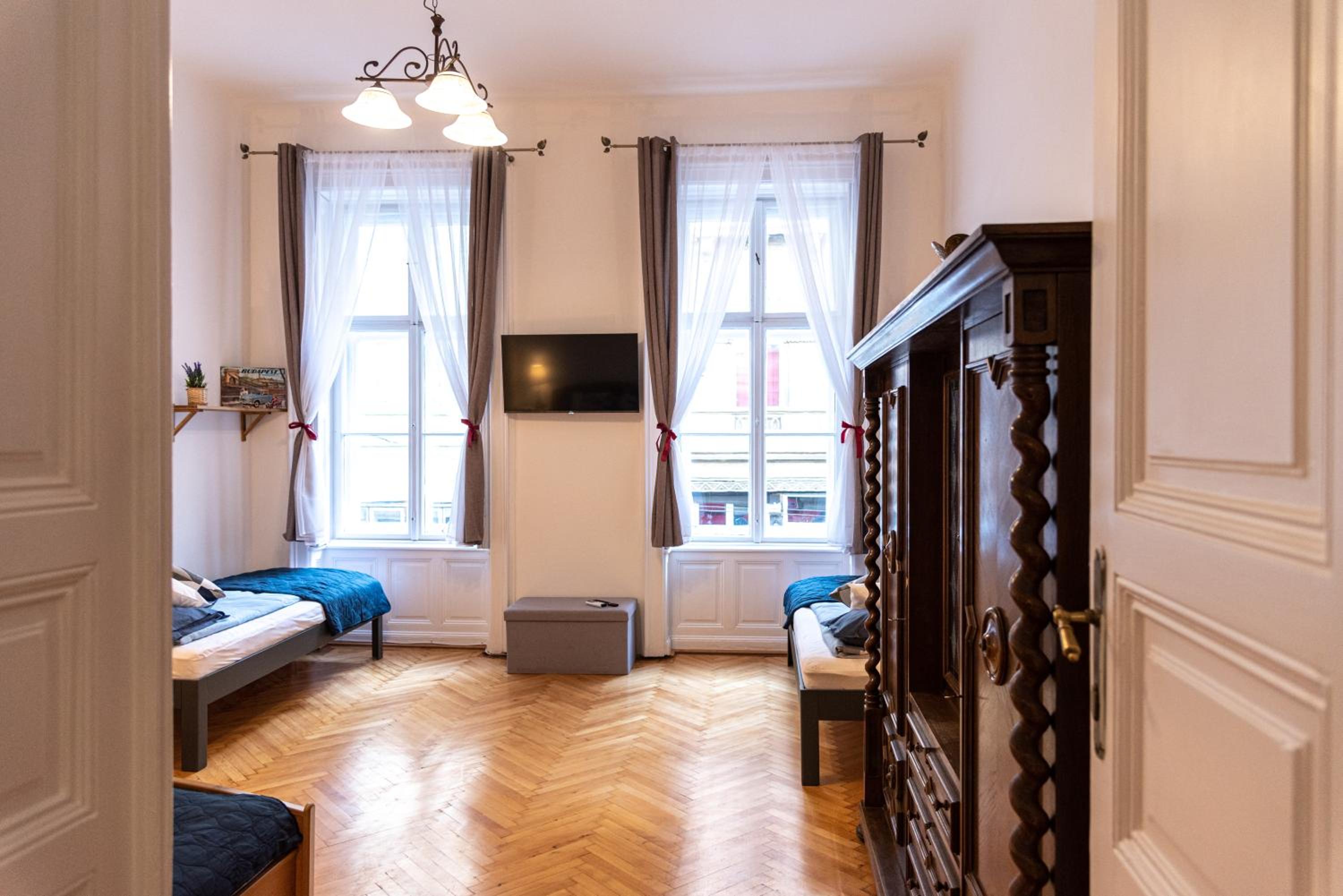 Viol ApARTment