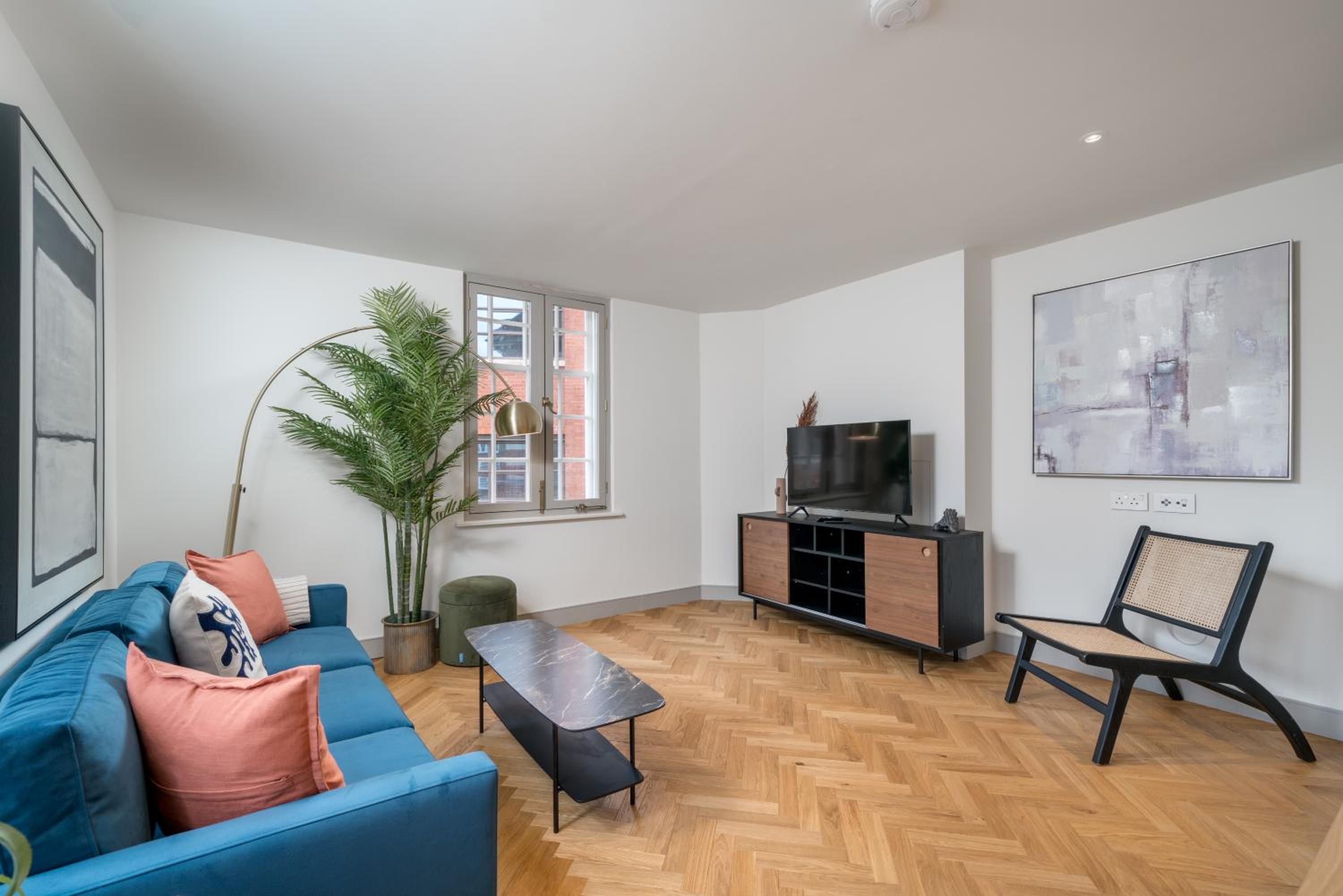 Luxury flats near Big Ben and London Eye