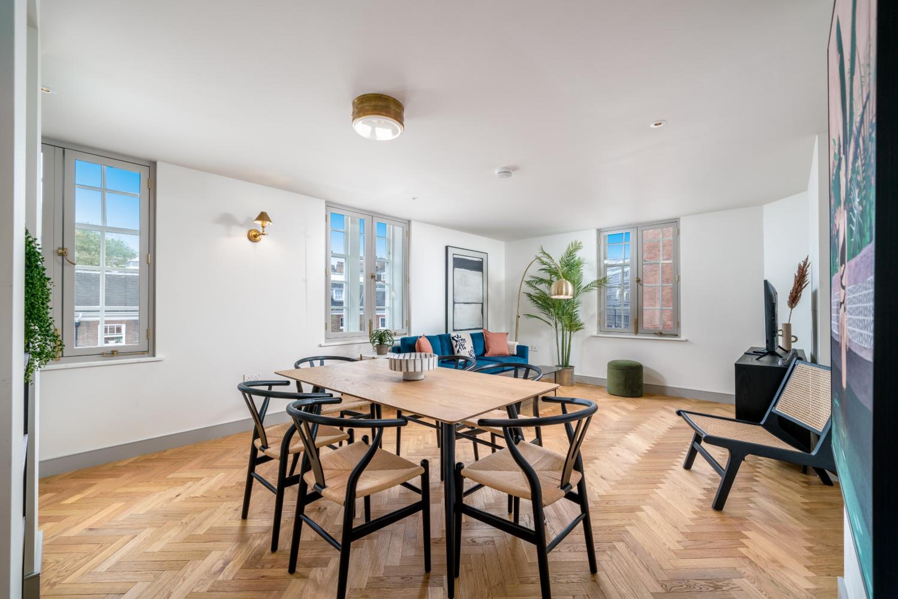 Luxury flats near Big Ben and London Eye