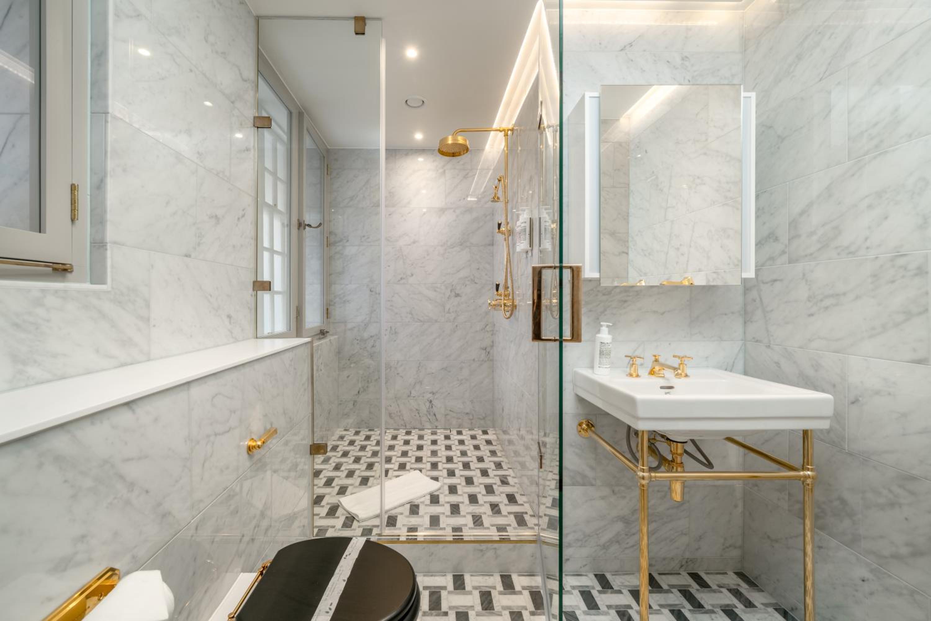 Luxury flats near Big Ben and London Eye
