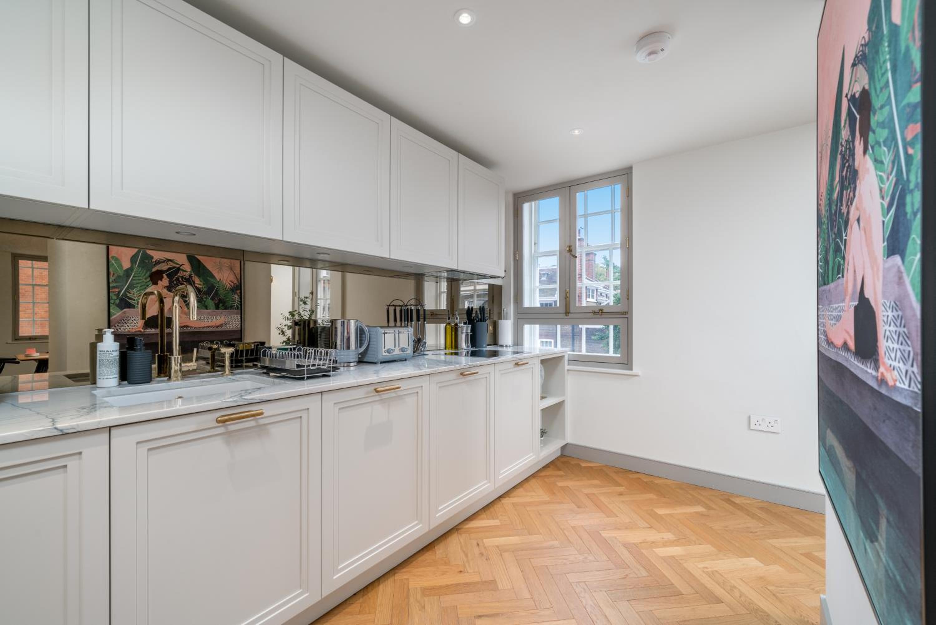 Luxury flats near Big Ben and London Eye