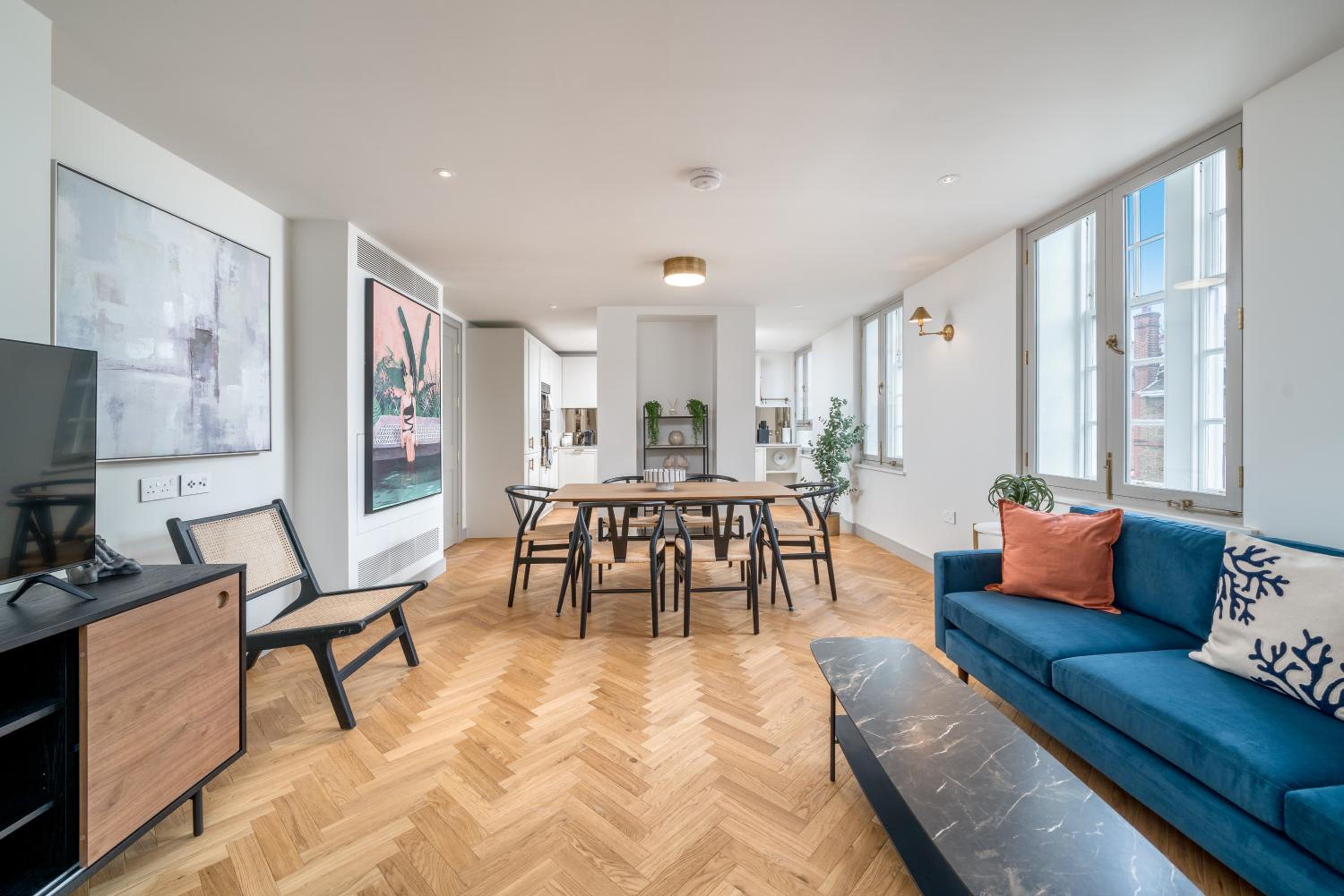 Luxury flats near Big Ben and London Eye