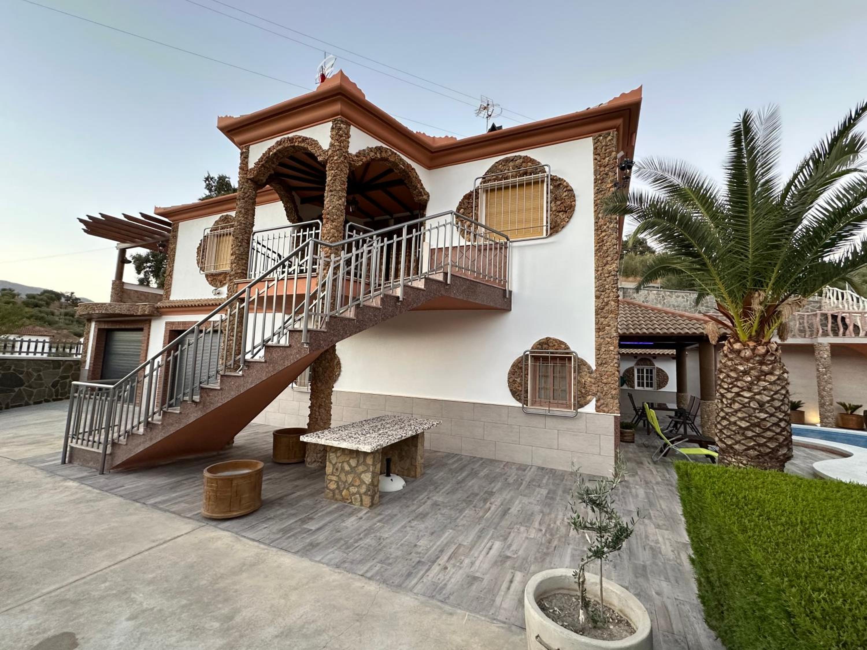 Villa Galones