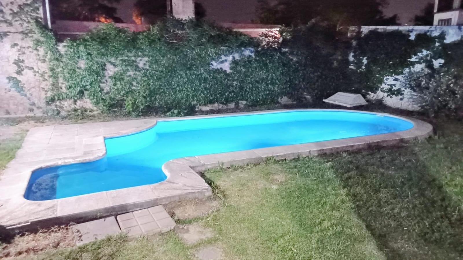 Casa con quincho y pileta