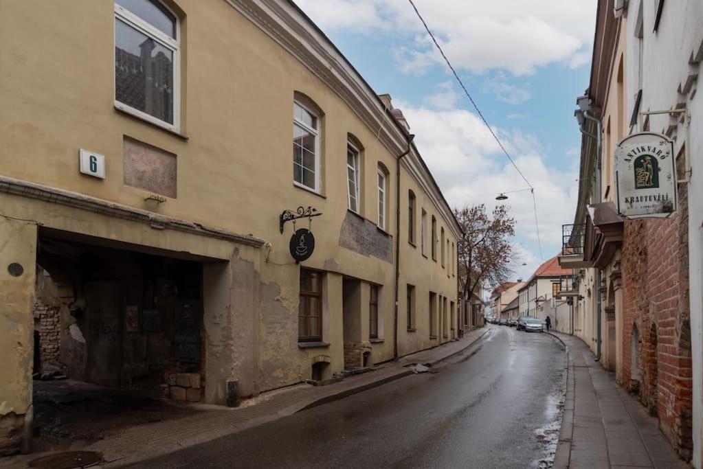 apartment with jacuzzi, old town