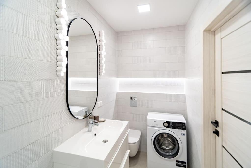 apartment with jacuzzi, old town