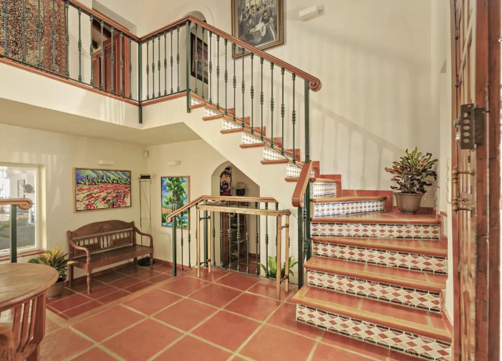 Breathtaking Villa near Estepona