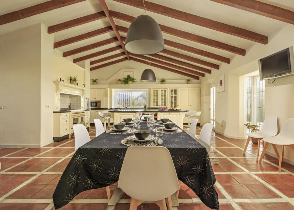 Breathtaking Villa near Estepona