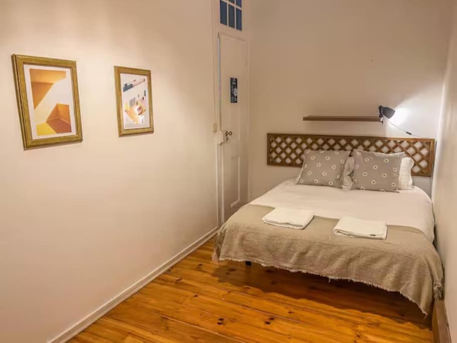 Stay as a Local! Santos Historical 6 Bedroom Apartment III view 2