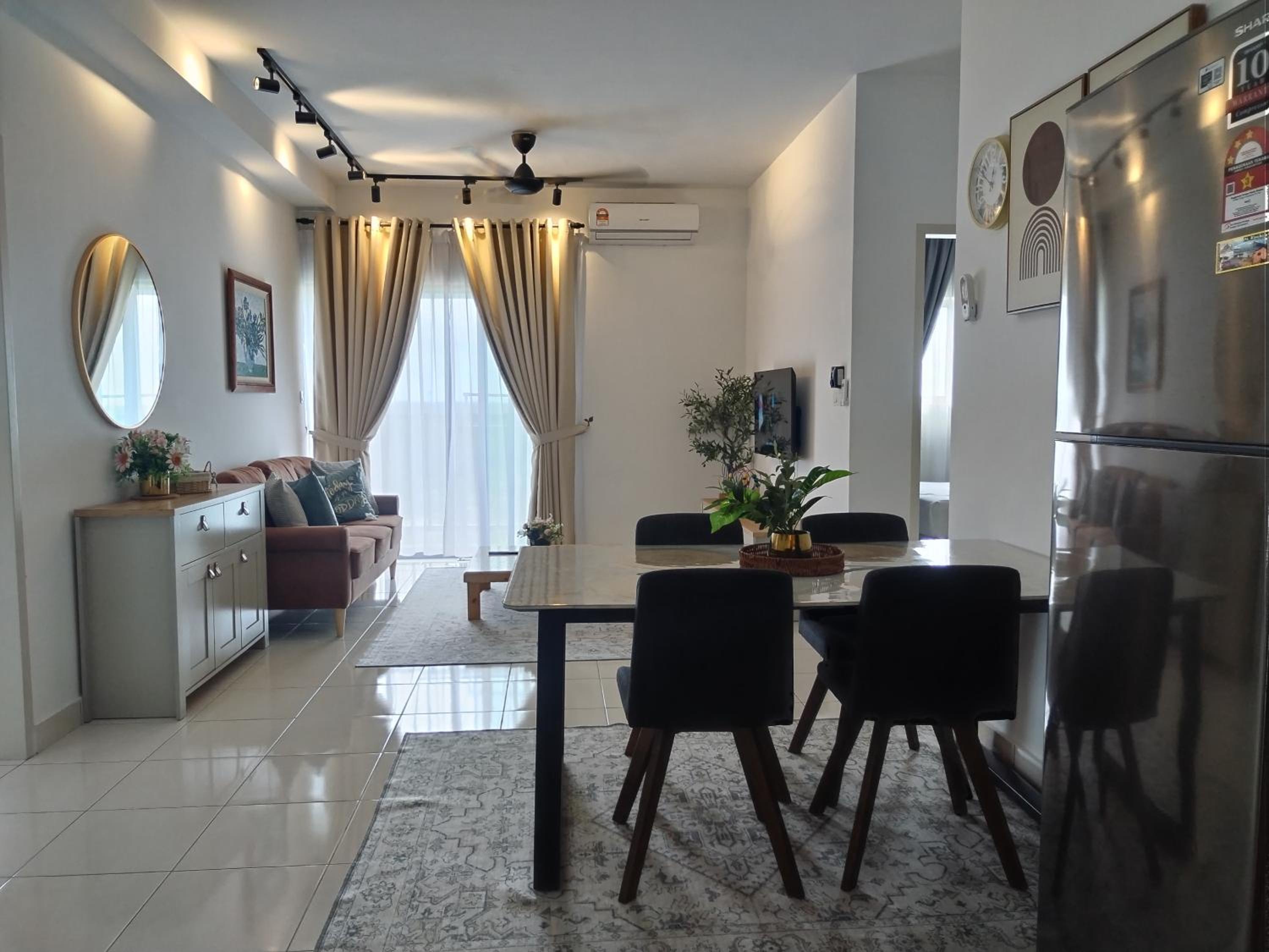 Mamaqarl Homestay near KLIA with Wi-fi and Transport photo 6