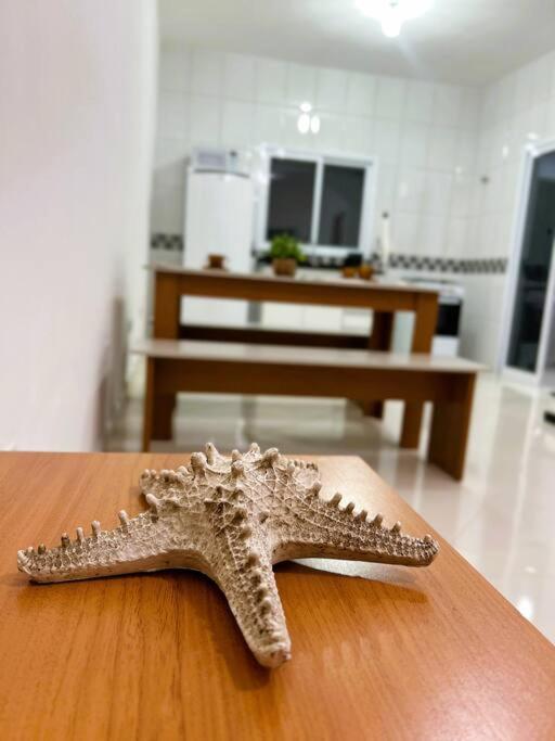 Apartamento novo próximo à praia