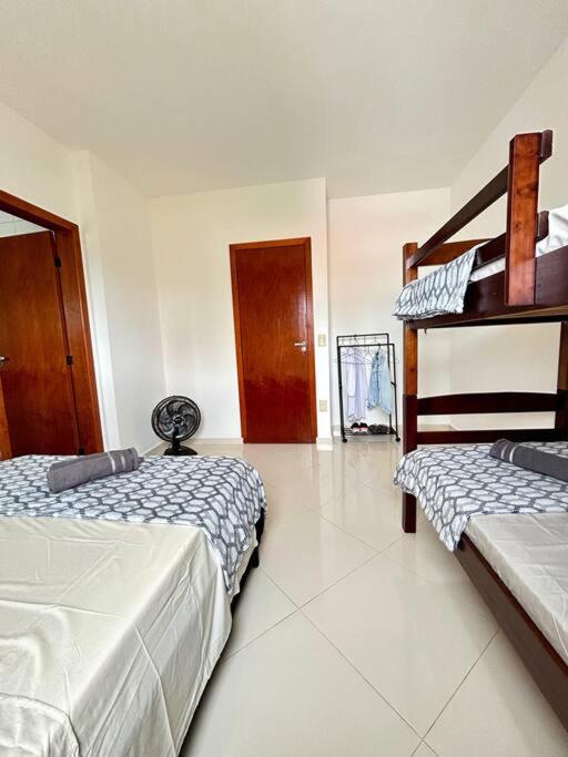Apartamento novo próximo à praia