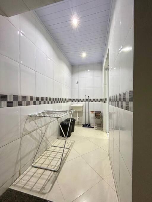 Apartamento novo próximo à praia