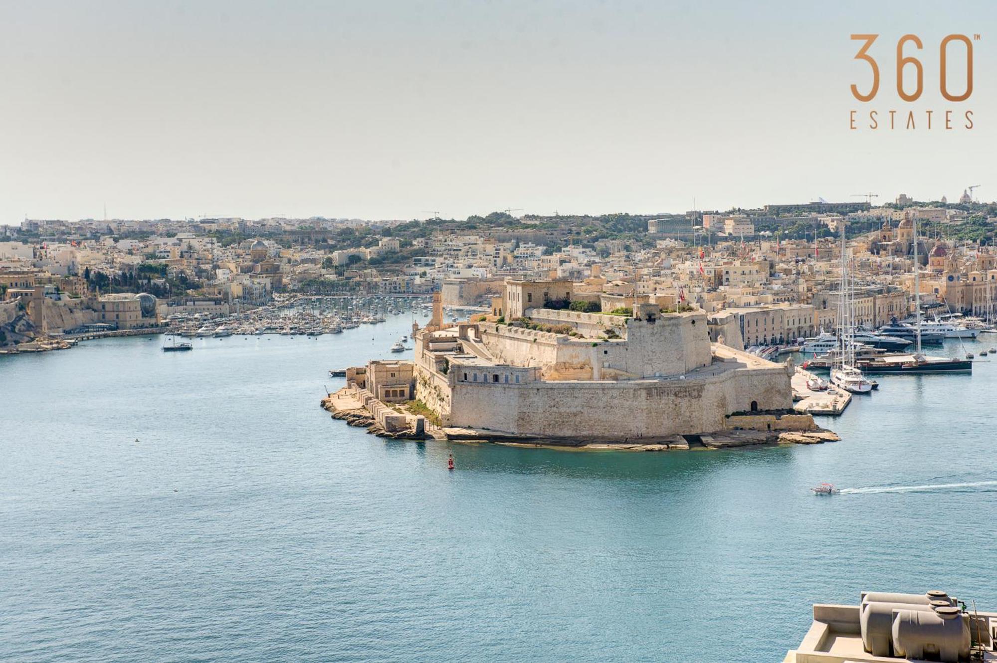 A luxurious Palazzo in Valetta with private Pool by 360 Estates view 3
