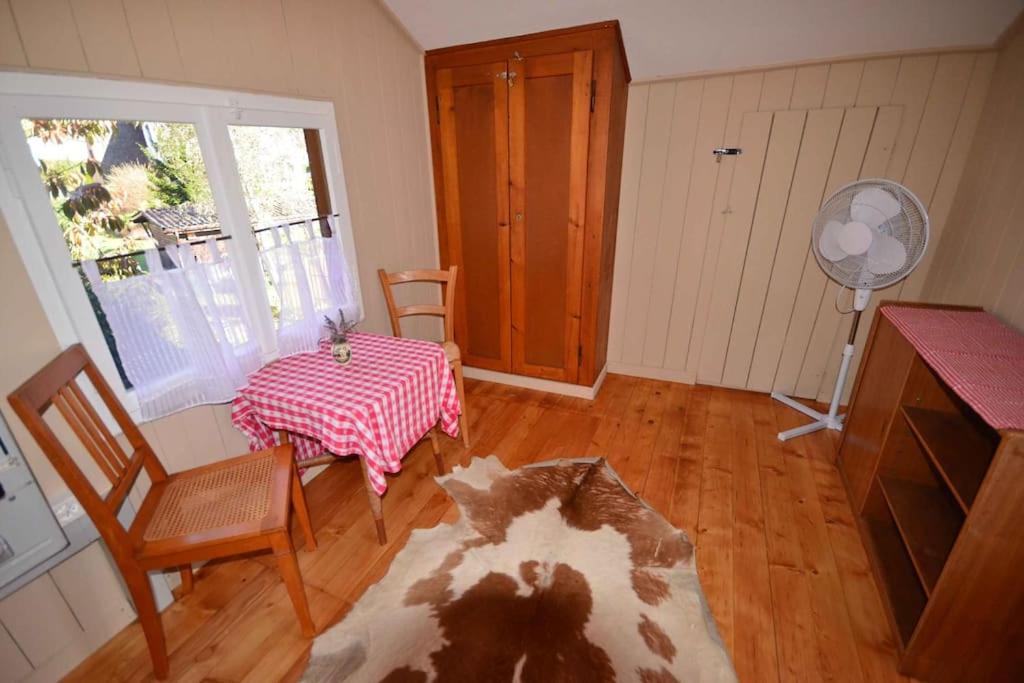 Swiss Traditional Chalet with Alpine Mtn View