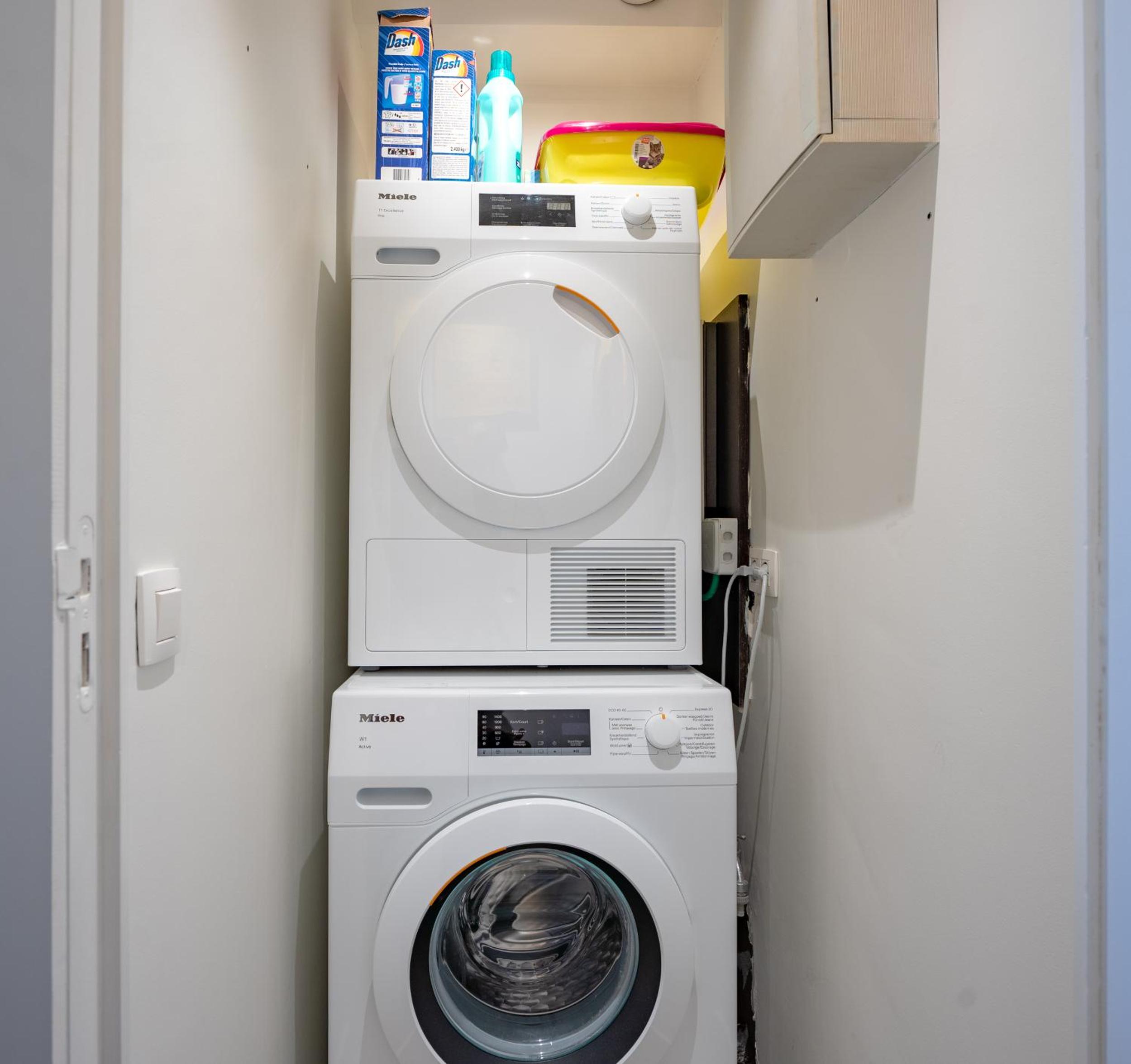 Volledig gerenoveerd 2 slaapkamer appartement met zeezicht!