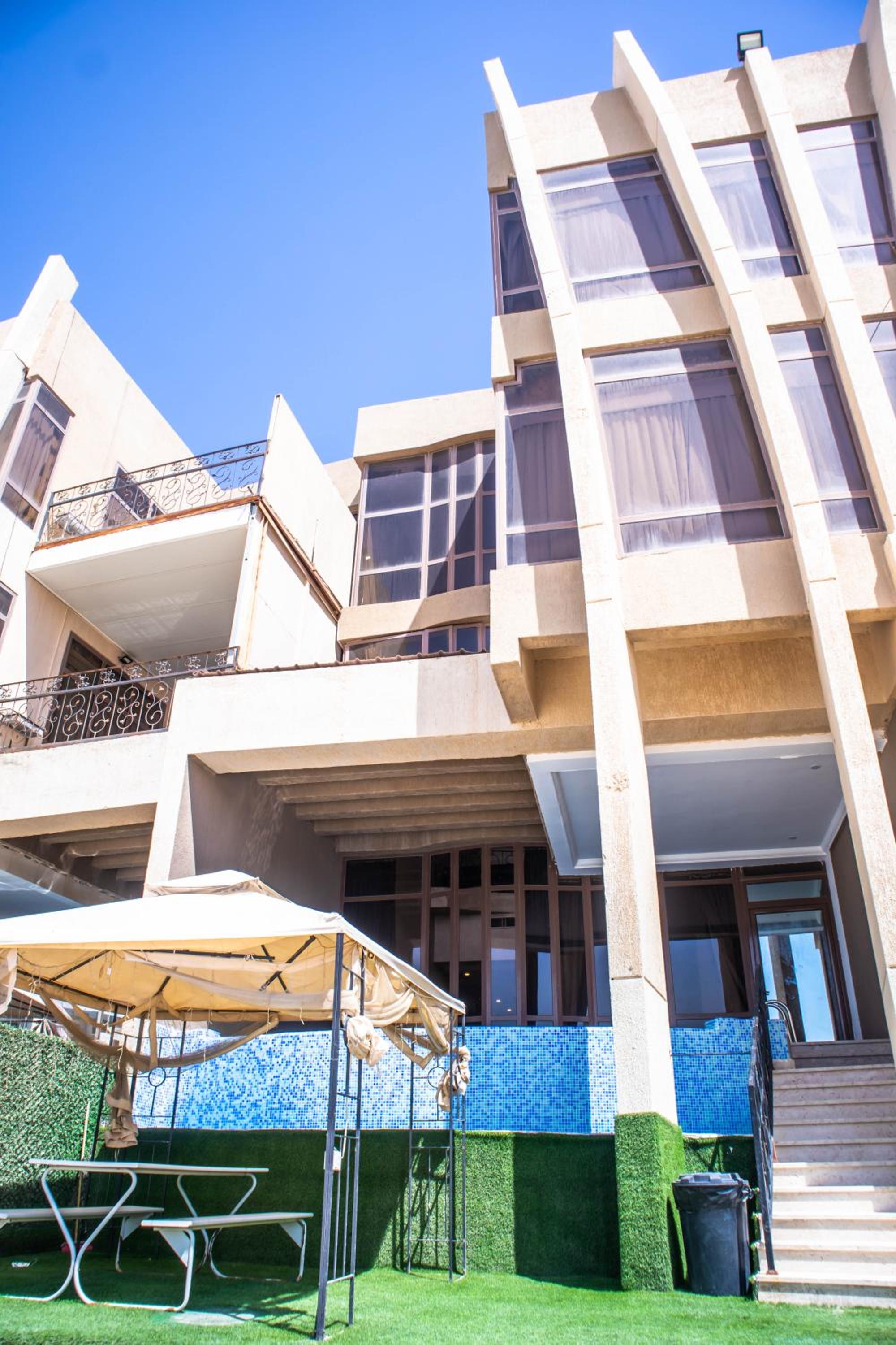 Amwaj Al Khiran Chalet
