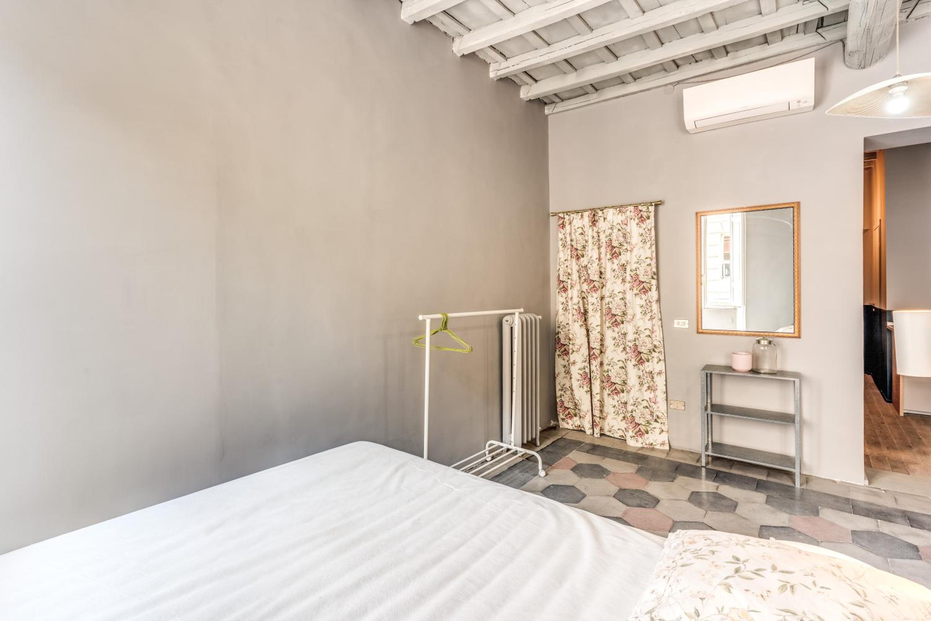 Stylish Flat near Colosseum