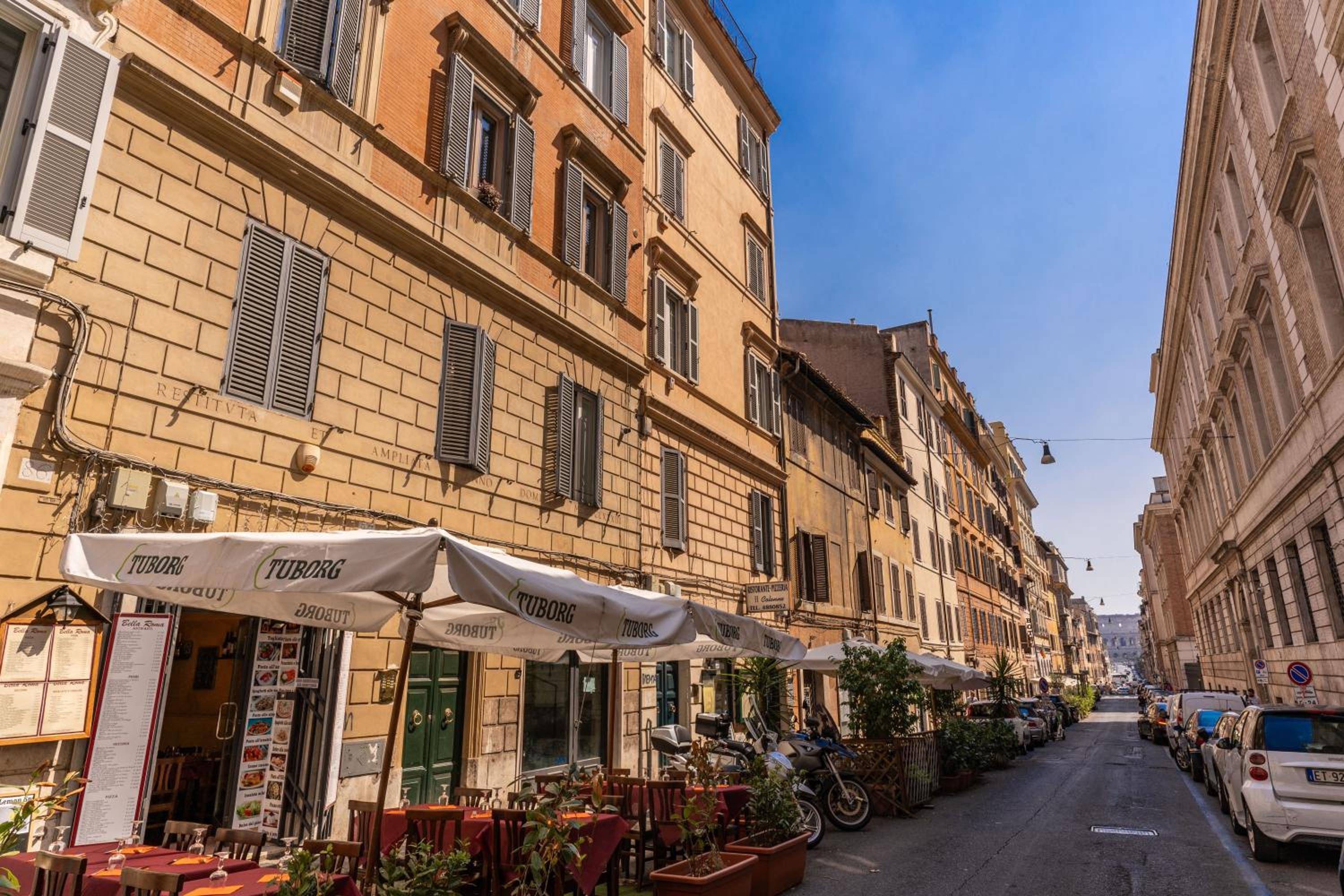 Stylish Flat near Colosseum