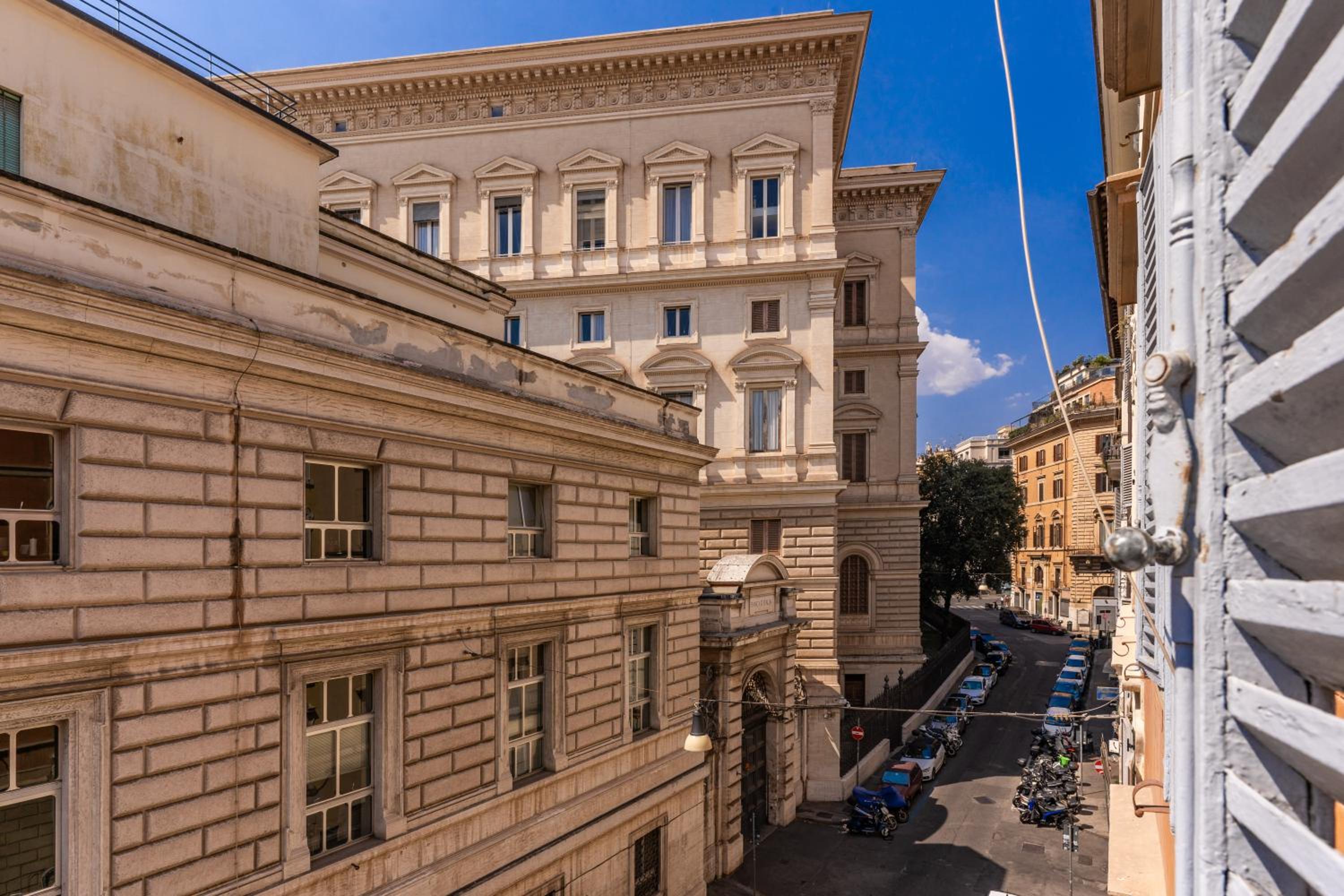 Stylish Flat near Colosseum