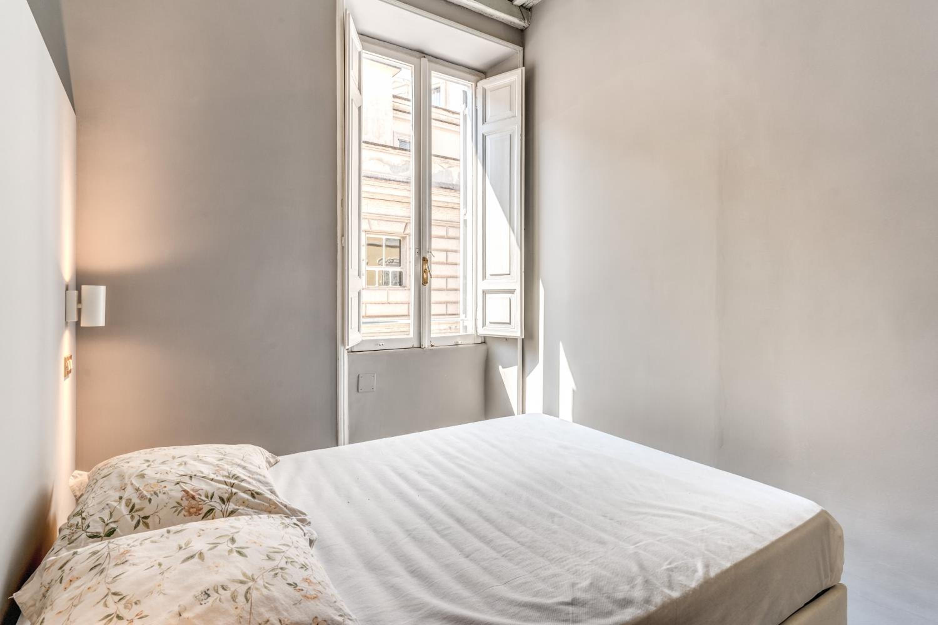 Stylish Flat near Colosseum