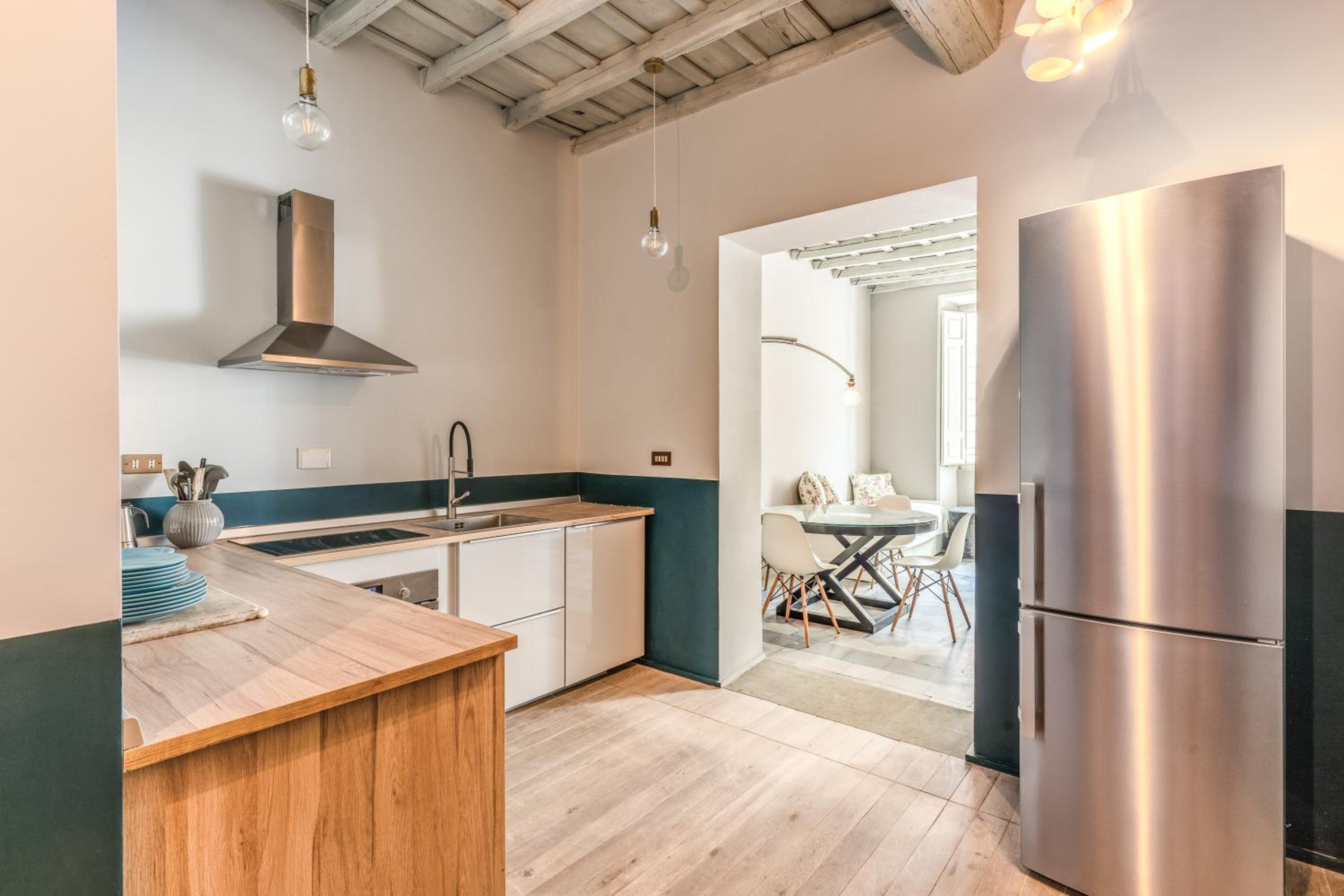 Stylish Flat near Colosseum