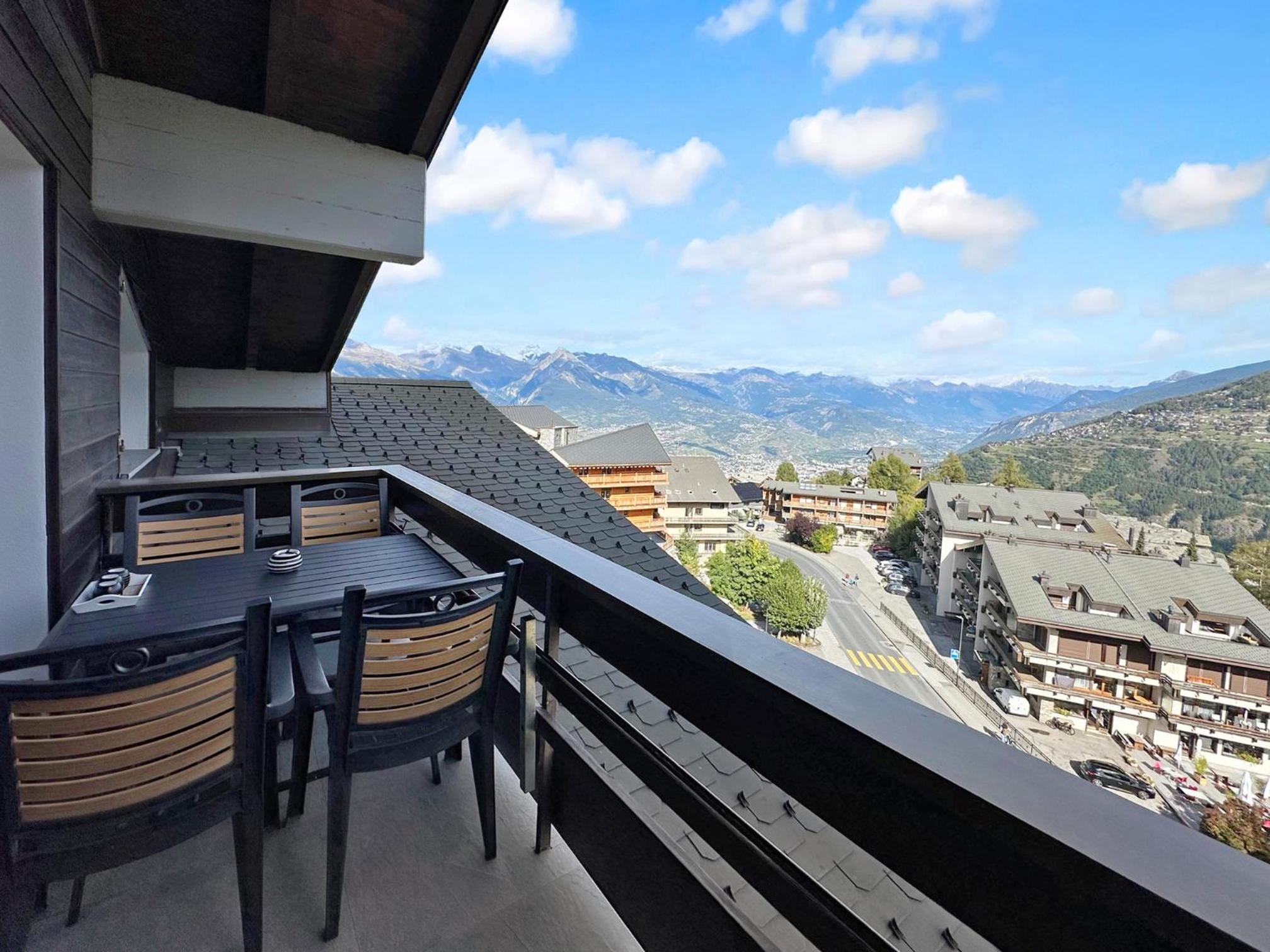 Breathtaking view -Nendaz - 4 Valleys - Swiss Alps