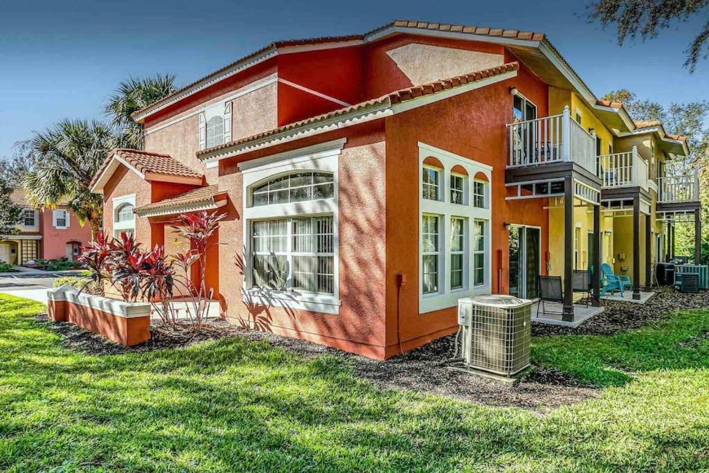 Crystal Orlando-3BR-Pet Friendly-RightNextToDisney
