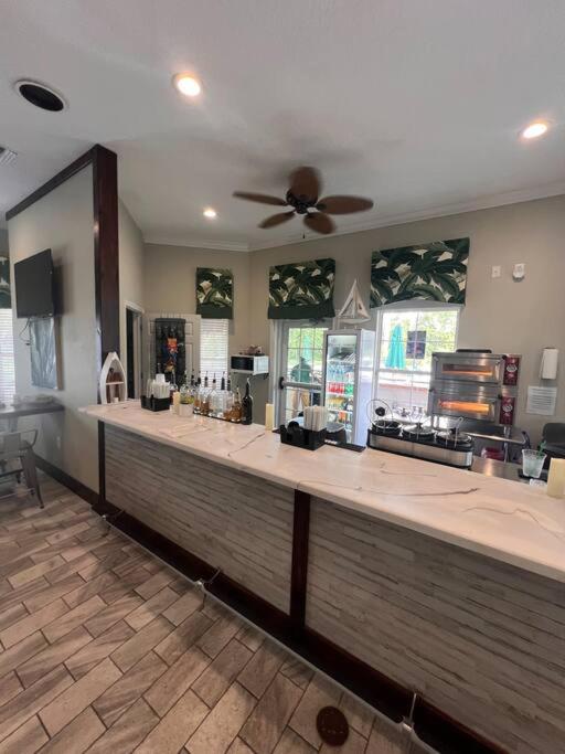 Crystal Orlando-3BR-Pet Friendly-RightNextToDisney