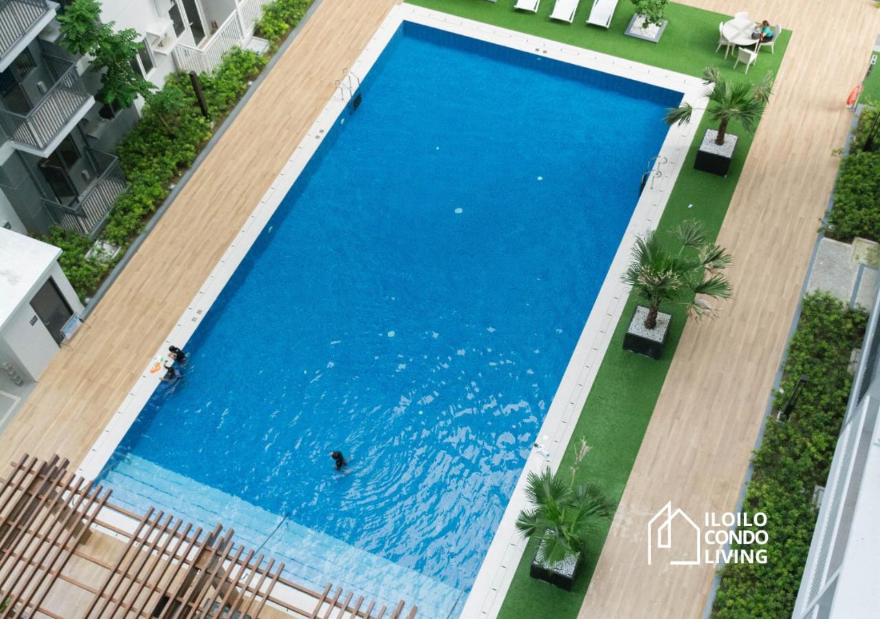 Studio apartment with balcony - Iloilo Condo Living