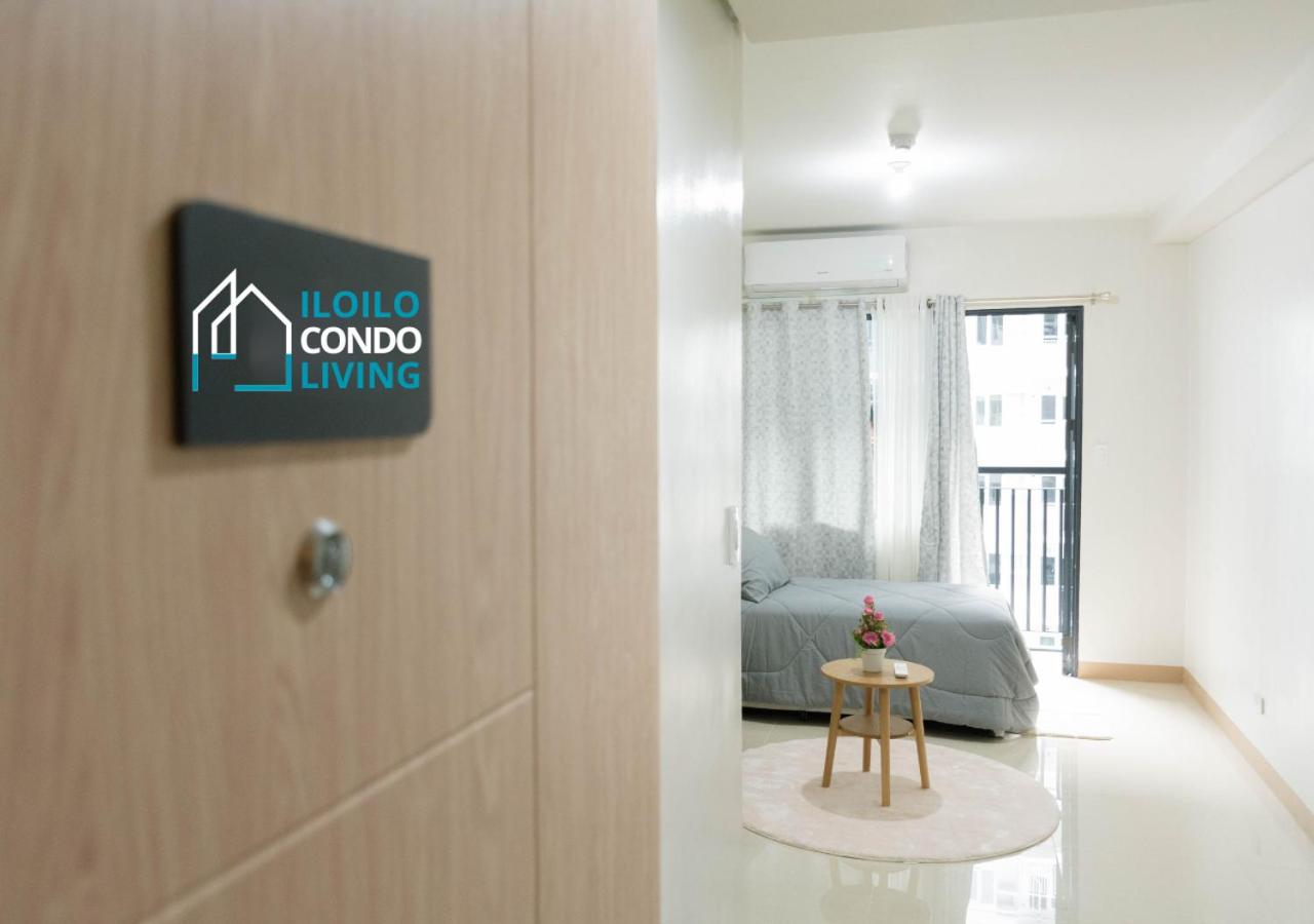 Studio apartment with balcony - Iloilo Condo Living