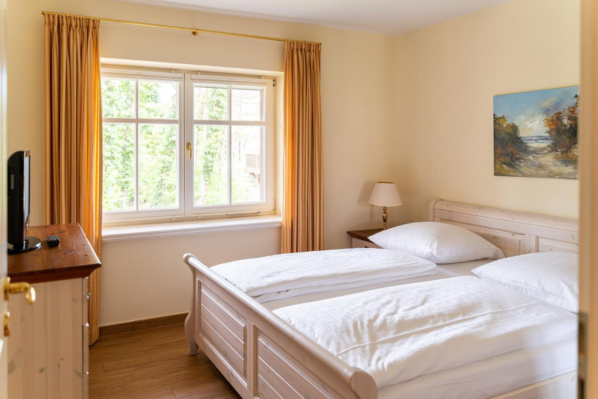 Ferienwohnung Haus Strandeiche 02