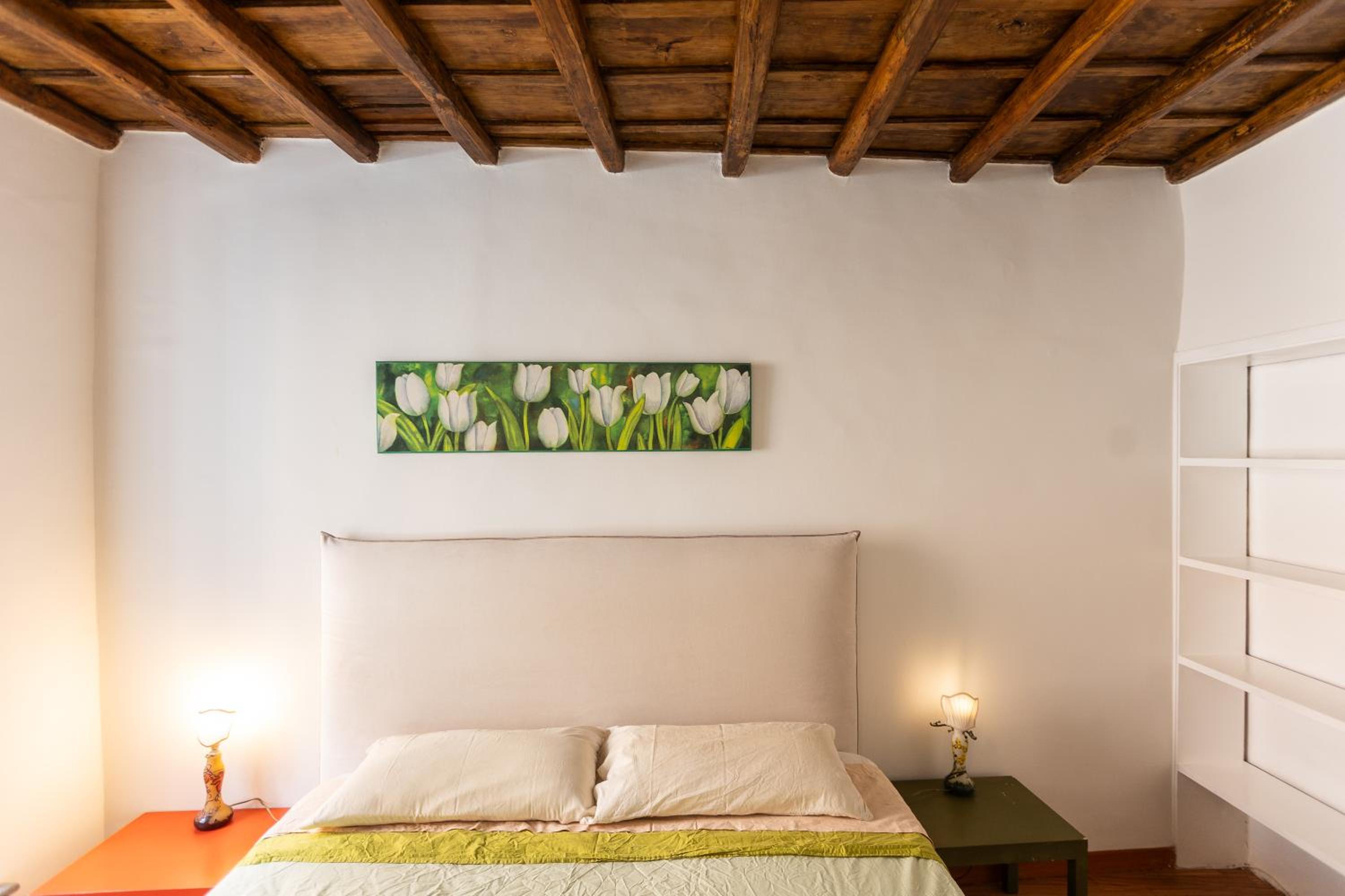 Palazzo De Mochis by Rental in Rome