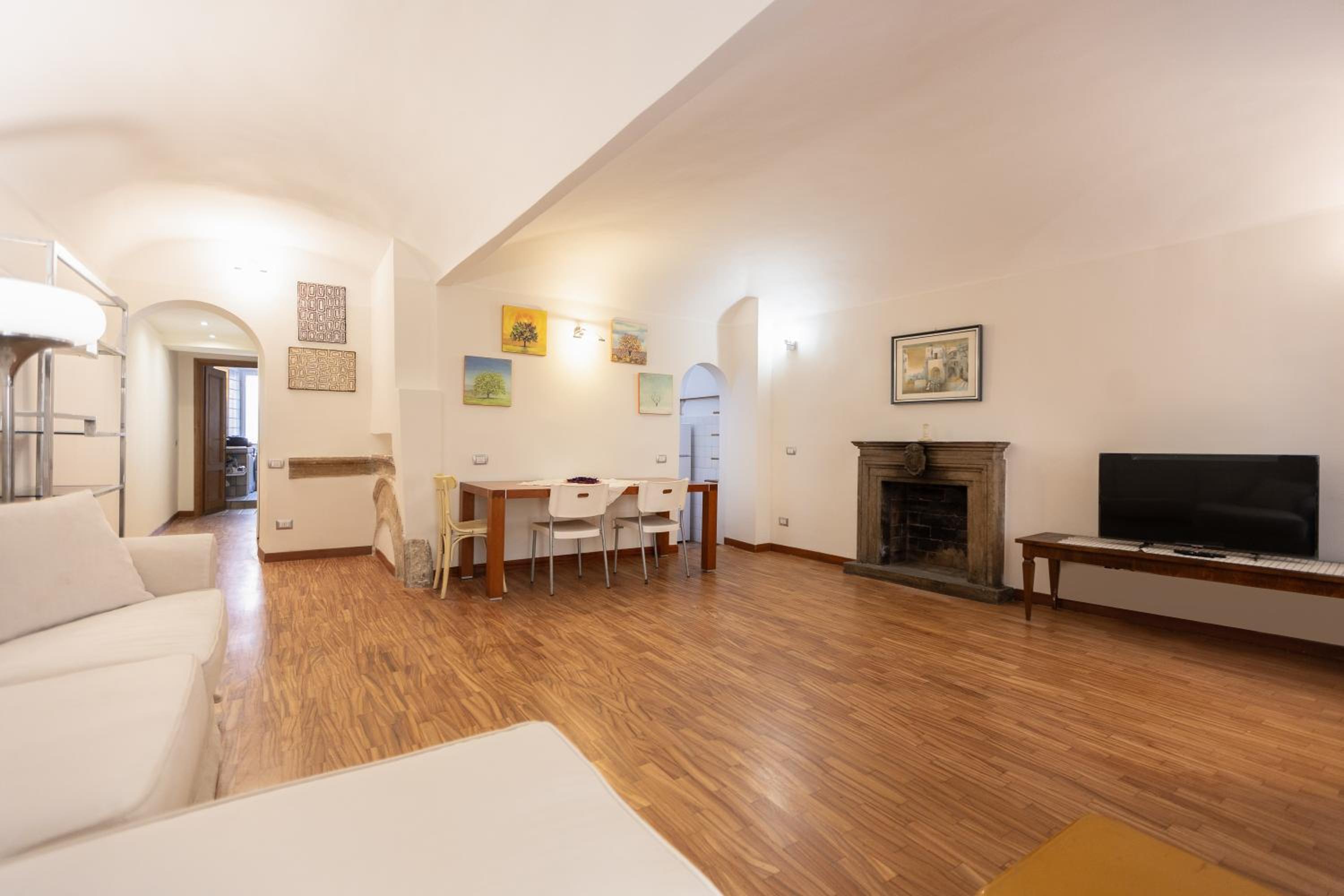 Palazzo De Mochis by Rental in Rome