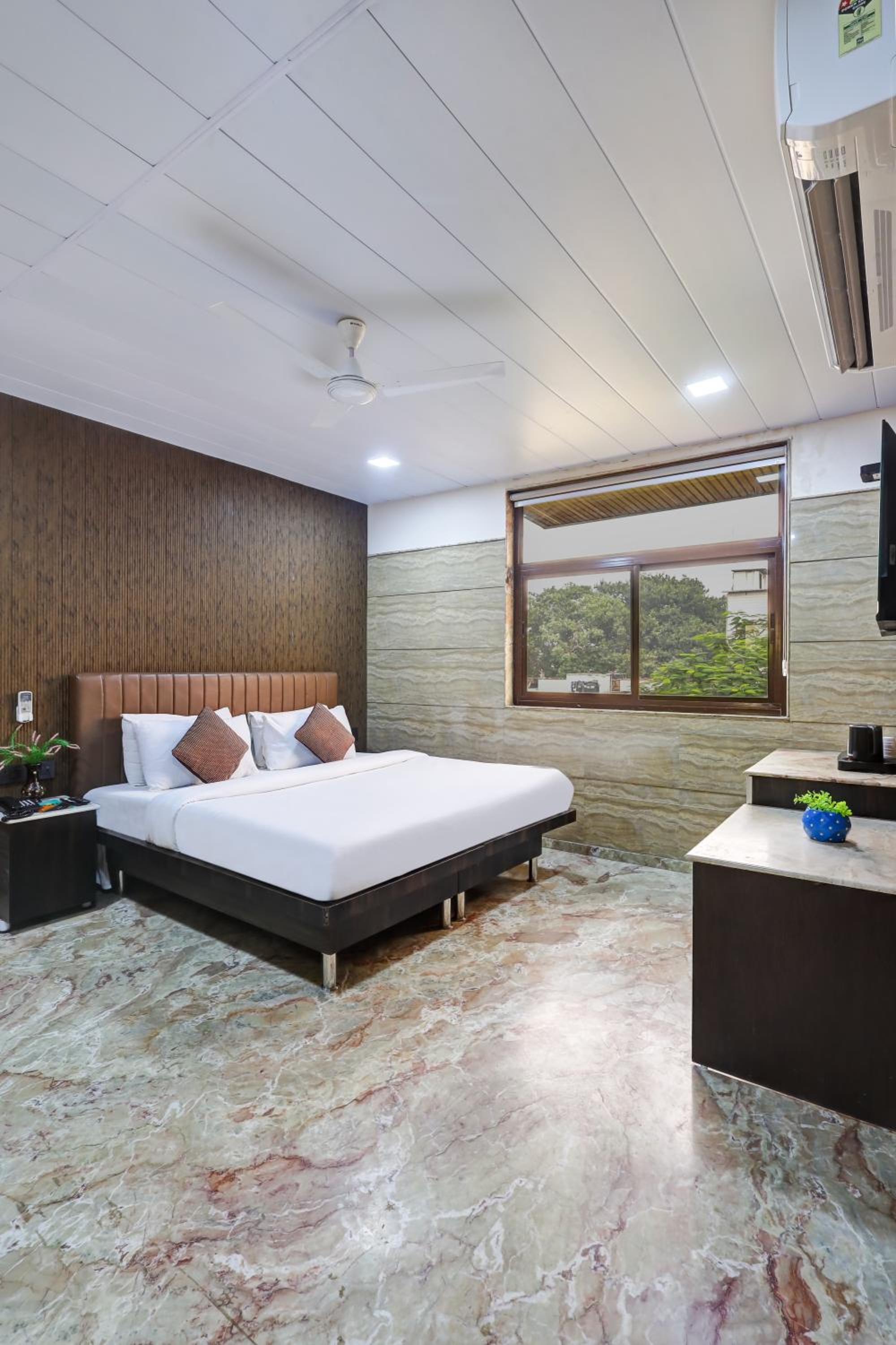 Hotel Singh Palace