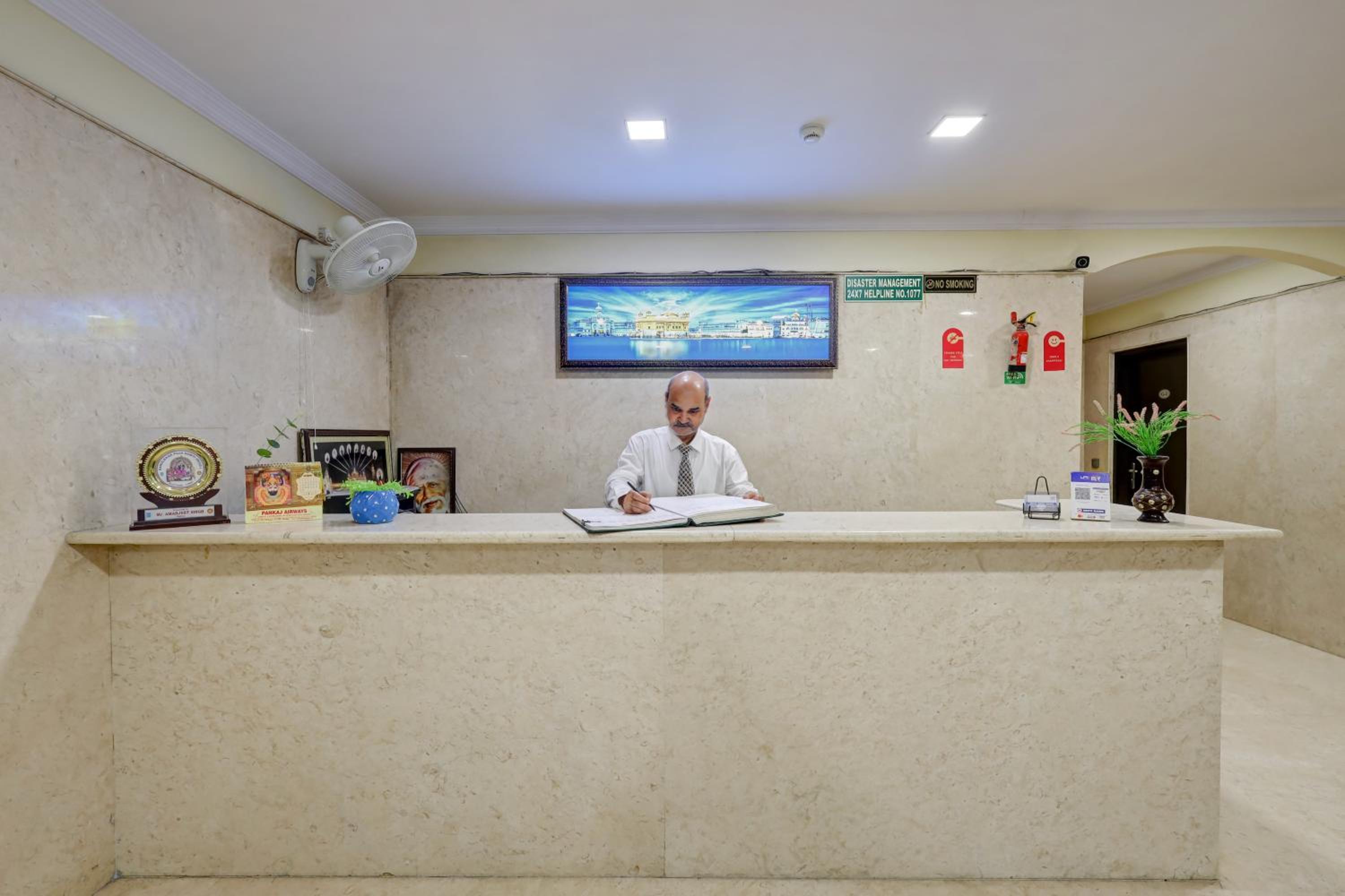 Hotel Singh Palace