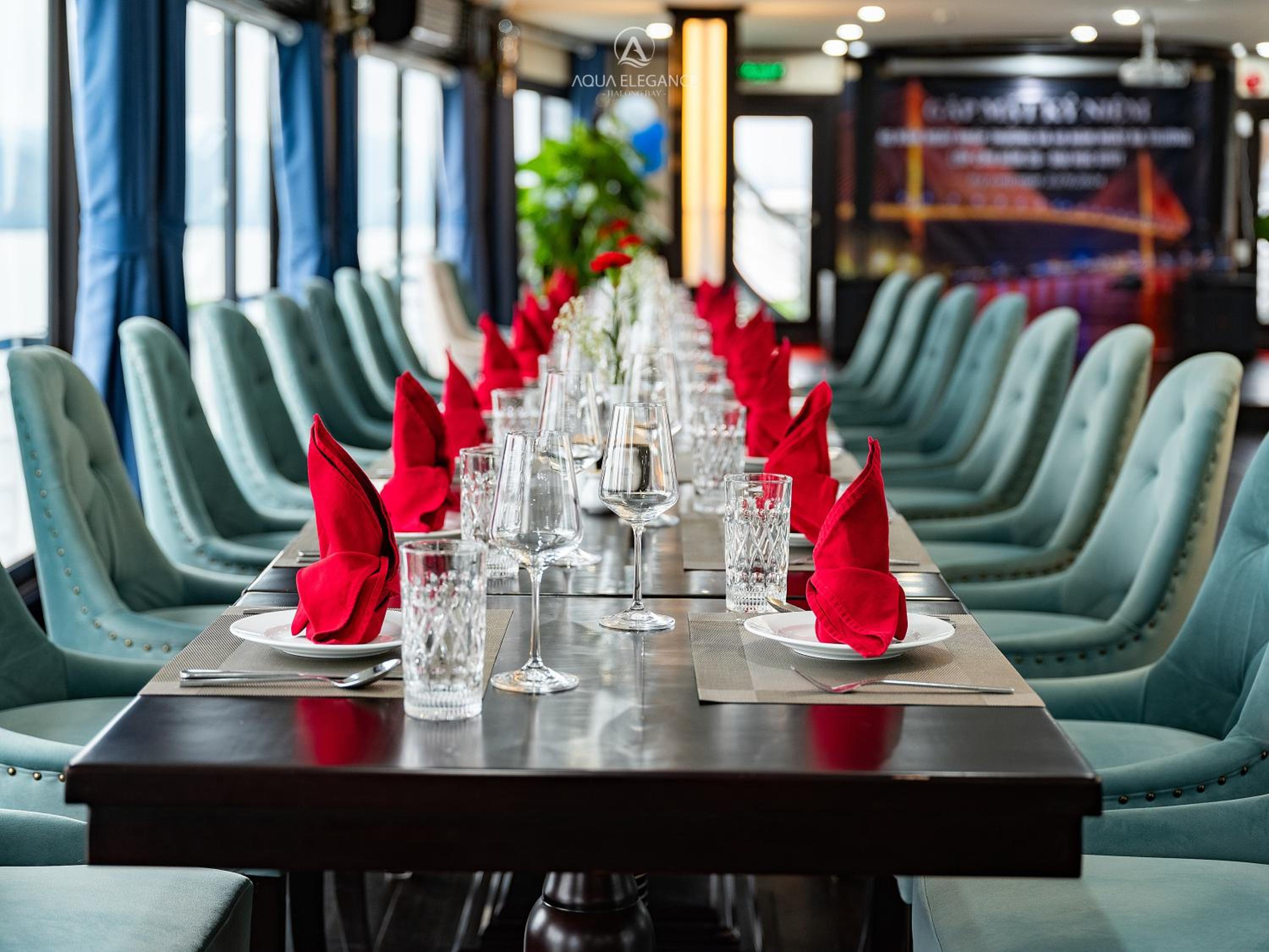 Aqua Elegance Cruise - Halong Bay by AHG