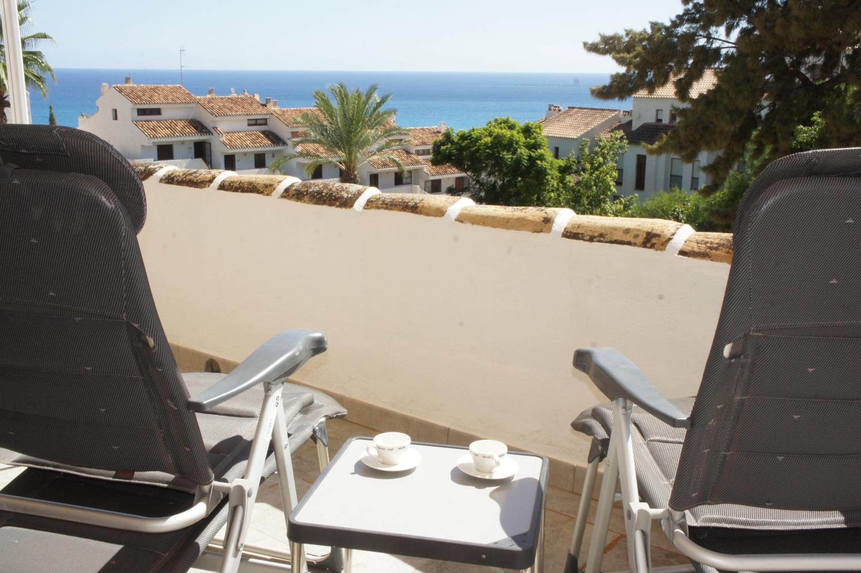 Hotel Casa con Balcon - Image 1