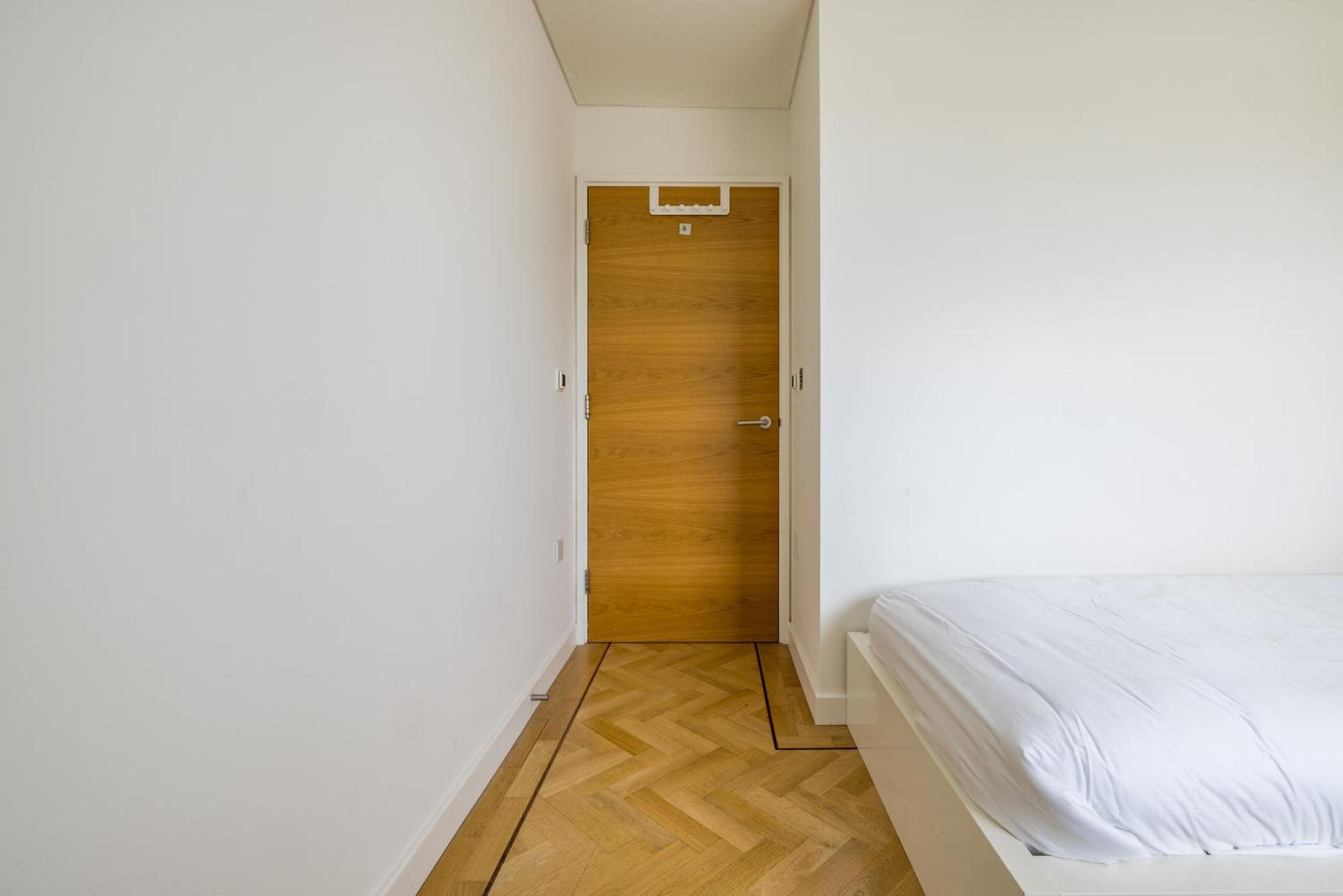 Spacious, Modern 3-Bed Home