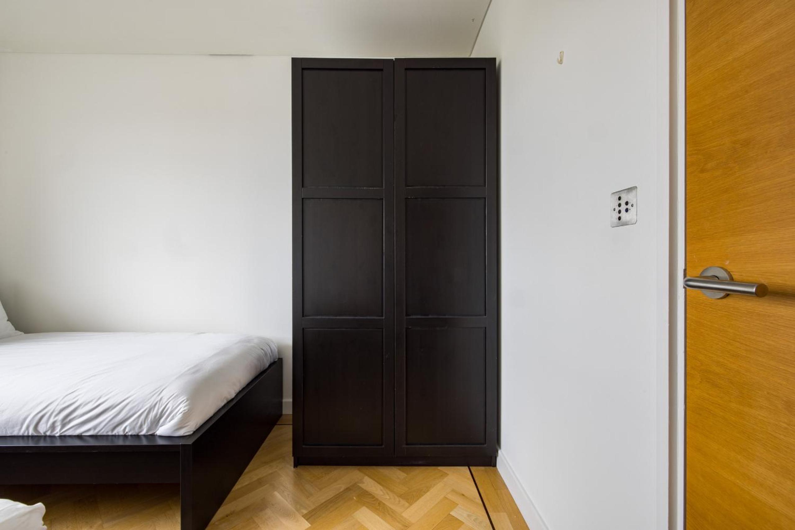 Spacious, Modern 3-Bed Home