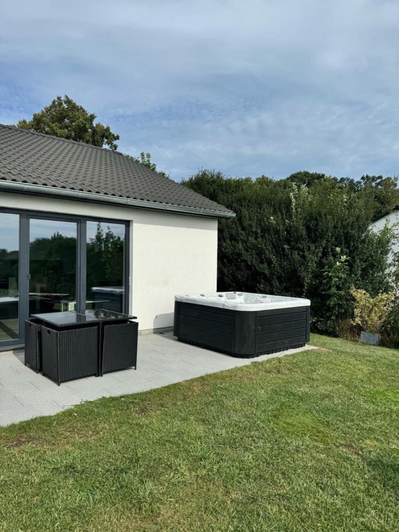 NEU! Modernes Ferienhaus Schwanbeck mit Whirlpool-Option