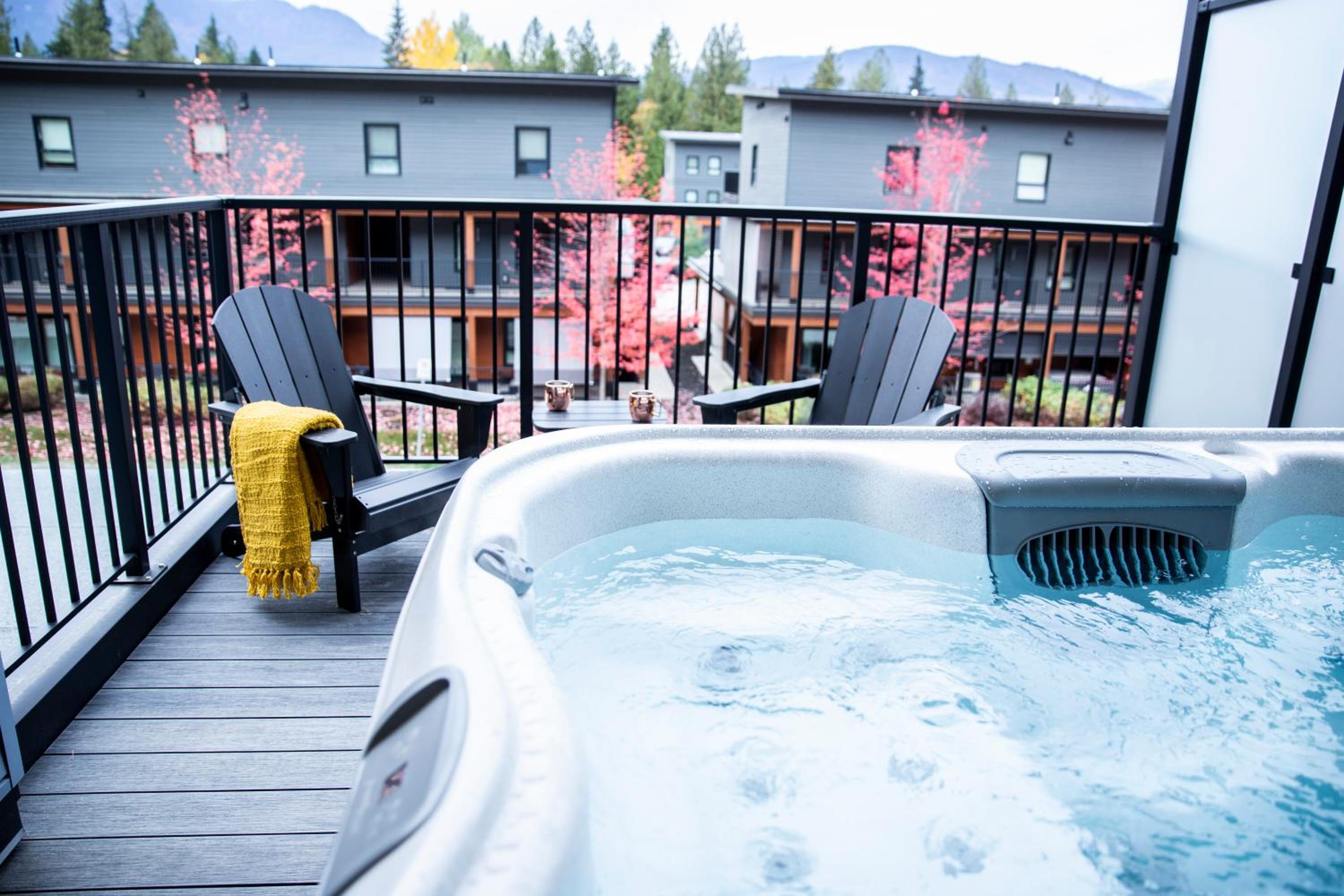 Cedar and Loam by Revelstoke Vacations