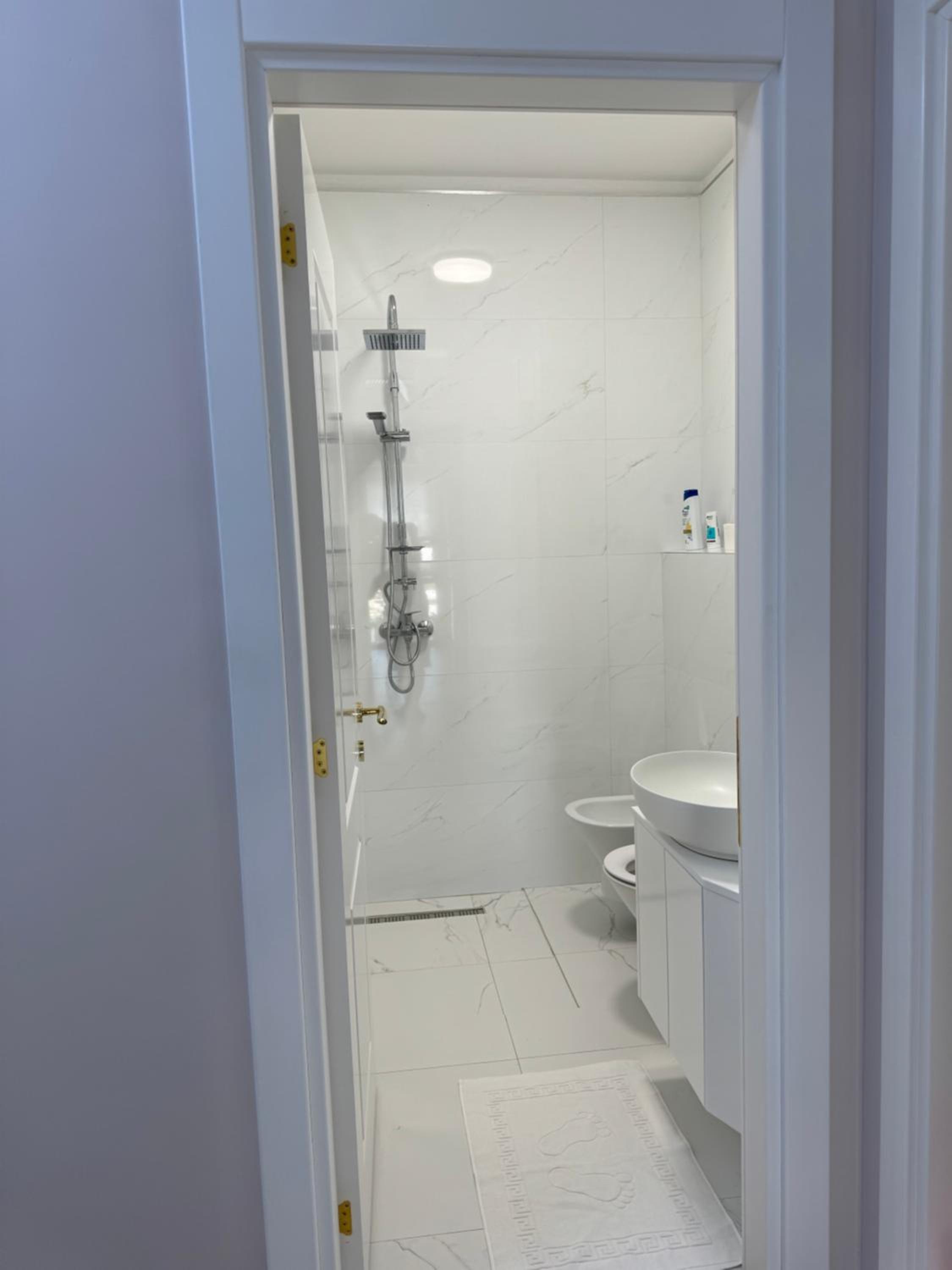 Eri Apartament