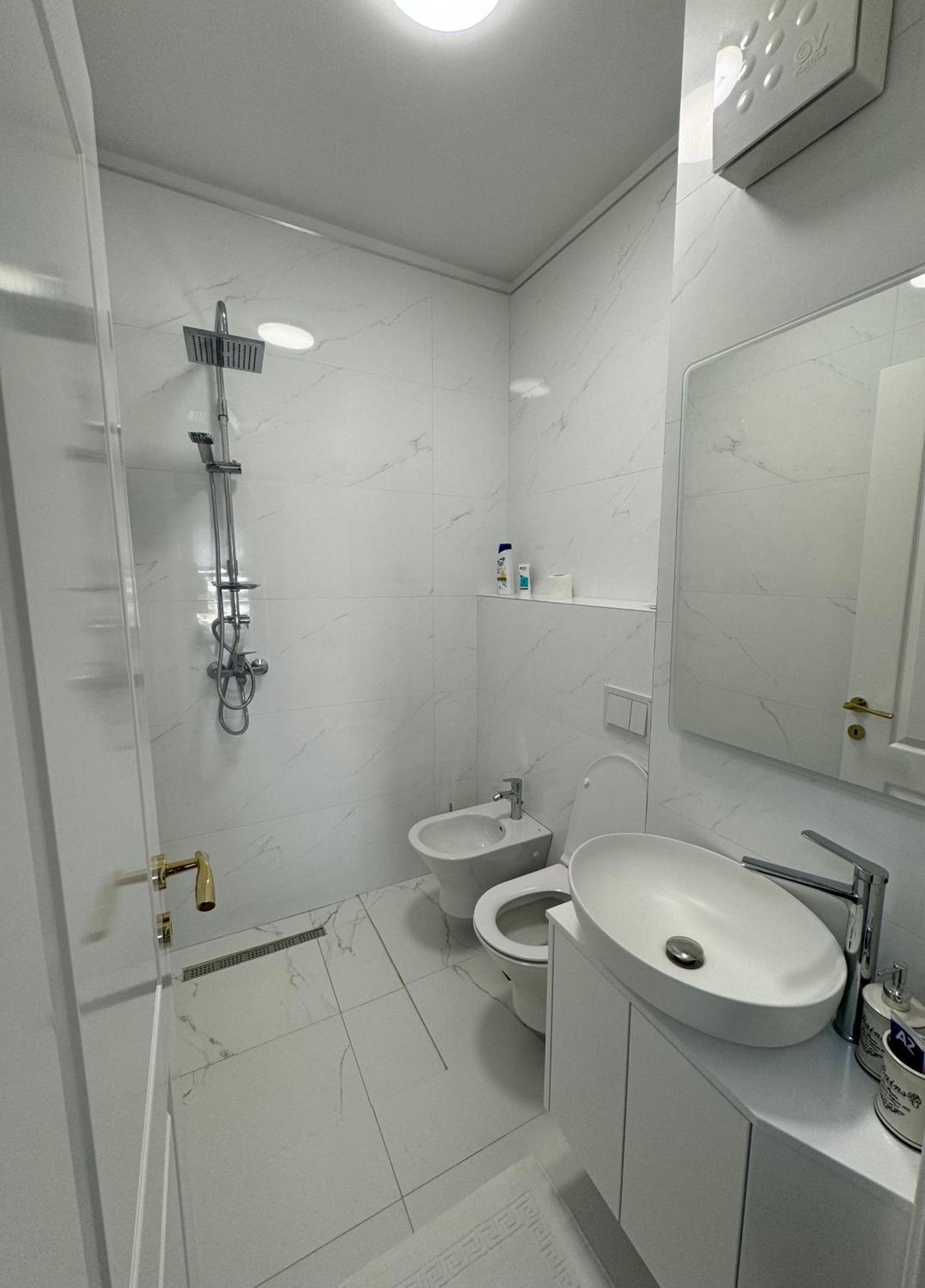 Eri Apartament
