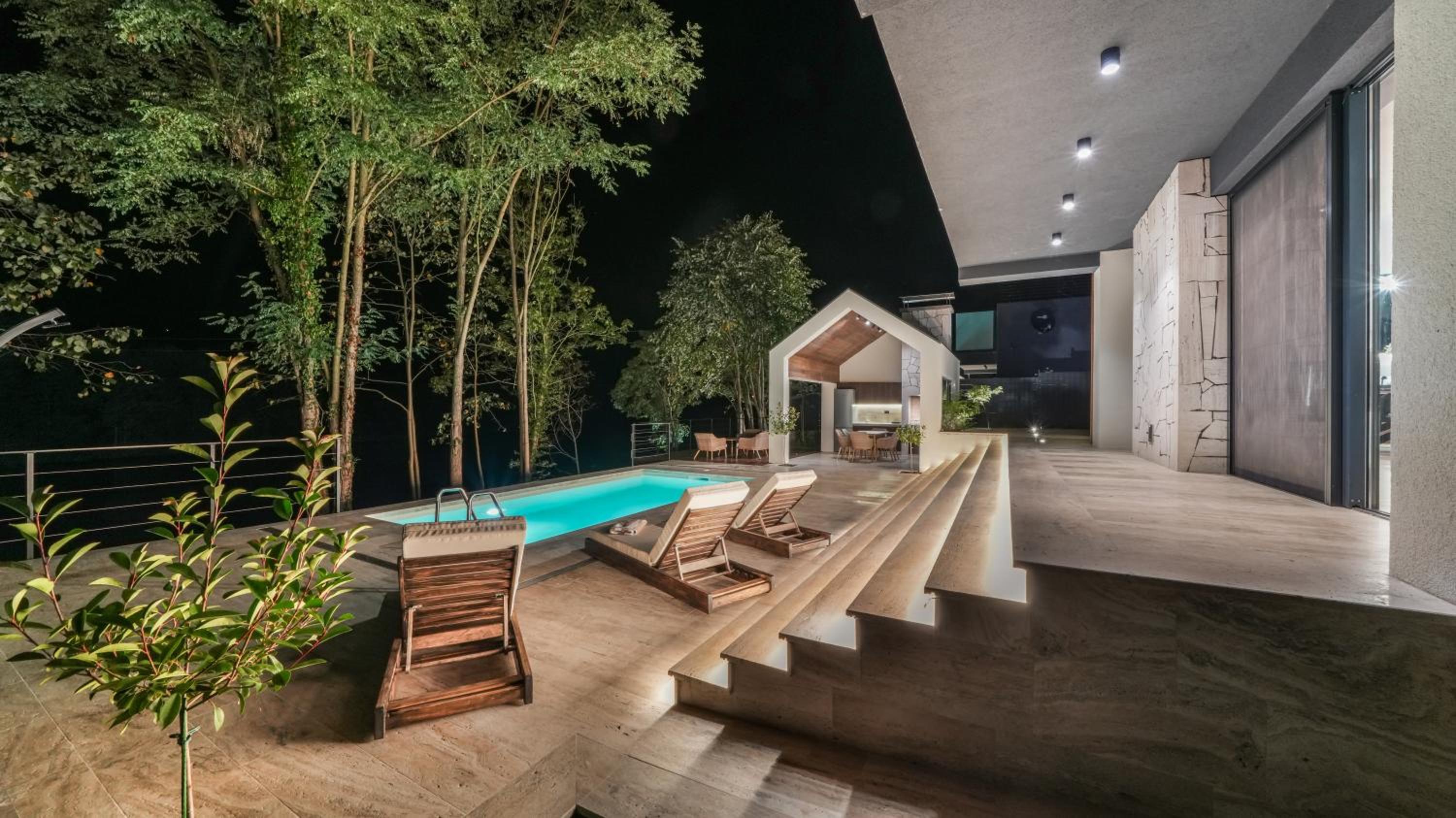 Riverfront Villas